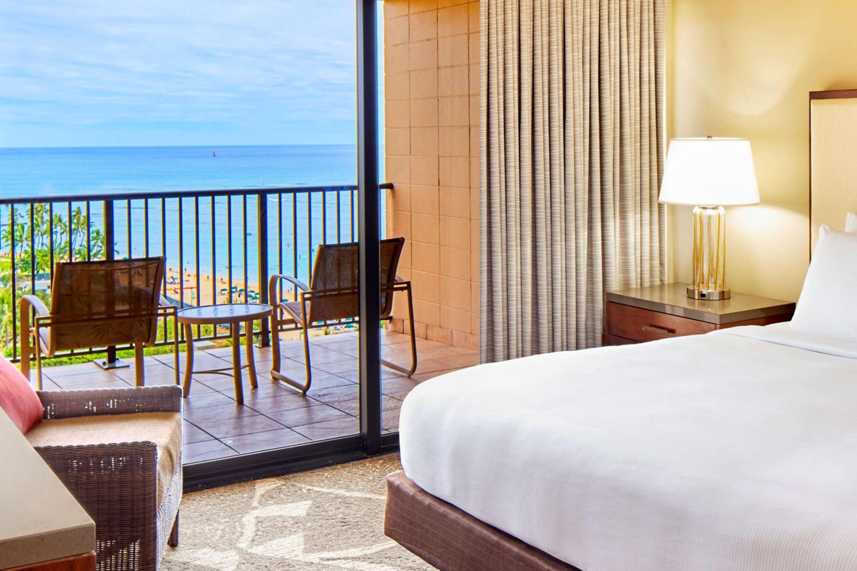 Junior Suite with One King Bed - Mobility Accessible Roll-in Shower