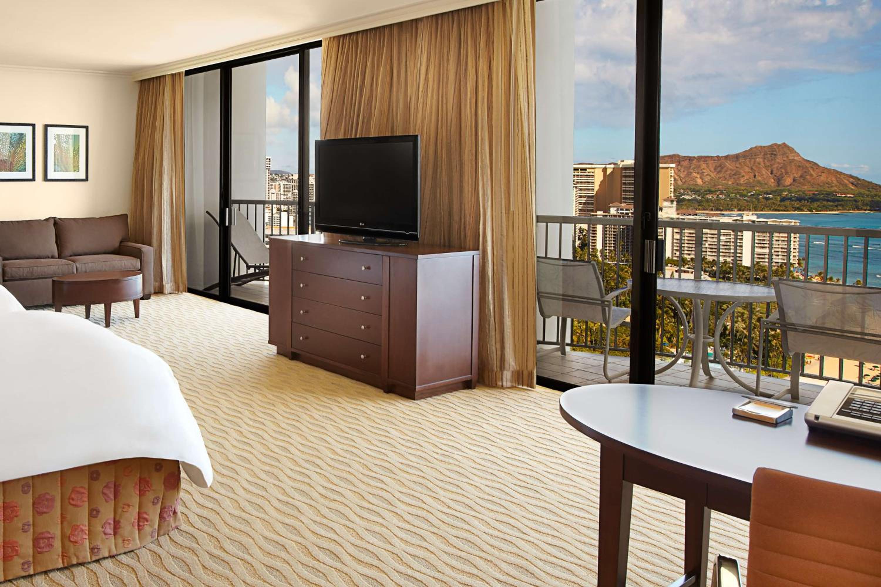 Rainbow Tower Ocean Front Junior Suite