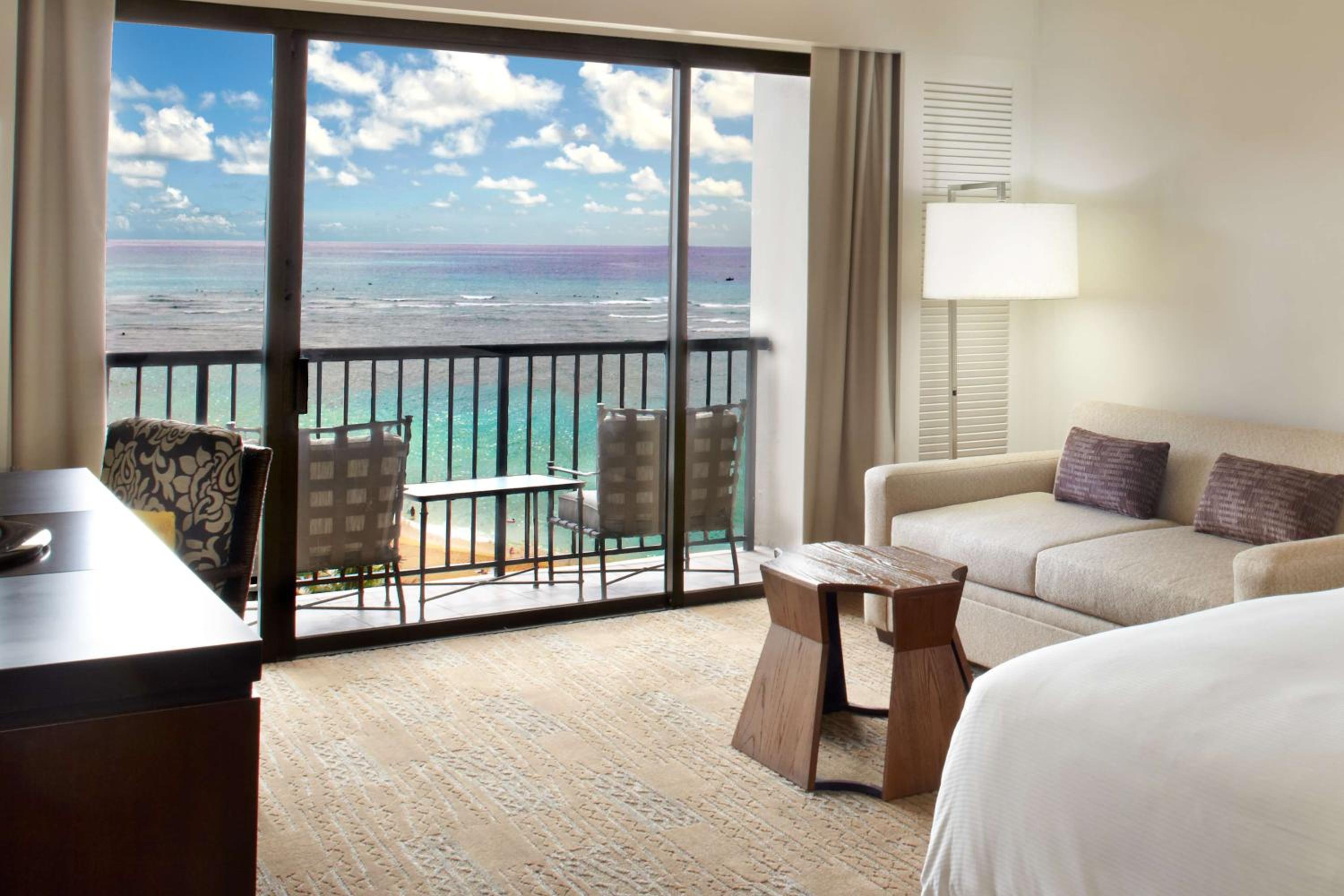 Ali'i Tower Ocean View with King Bed photo 2