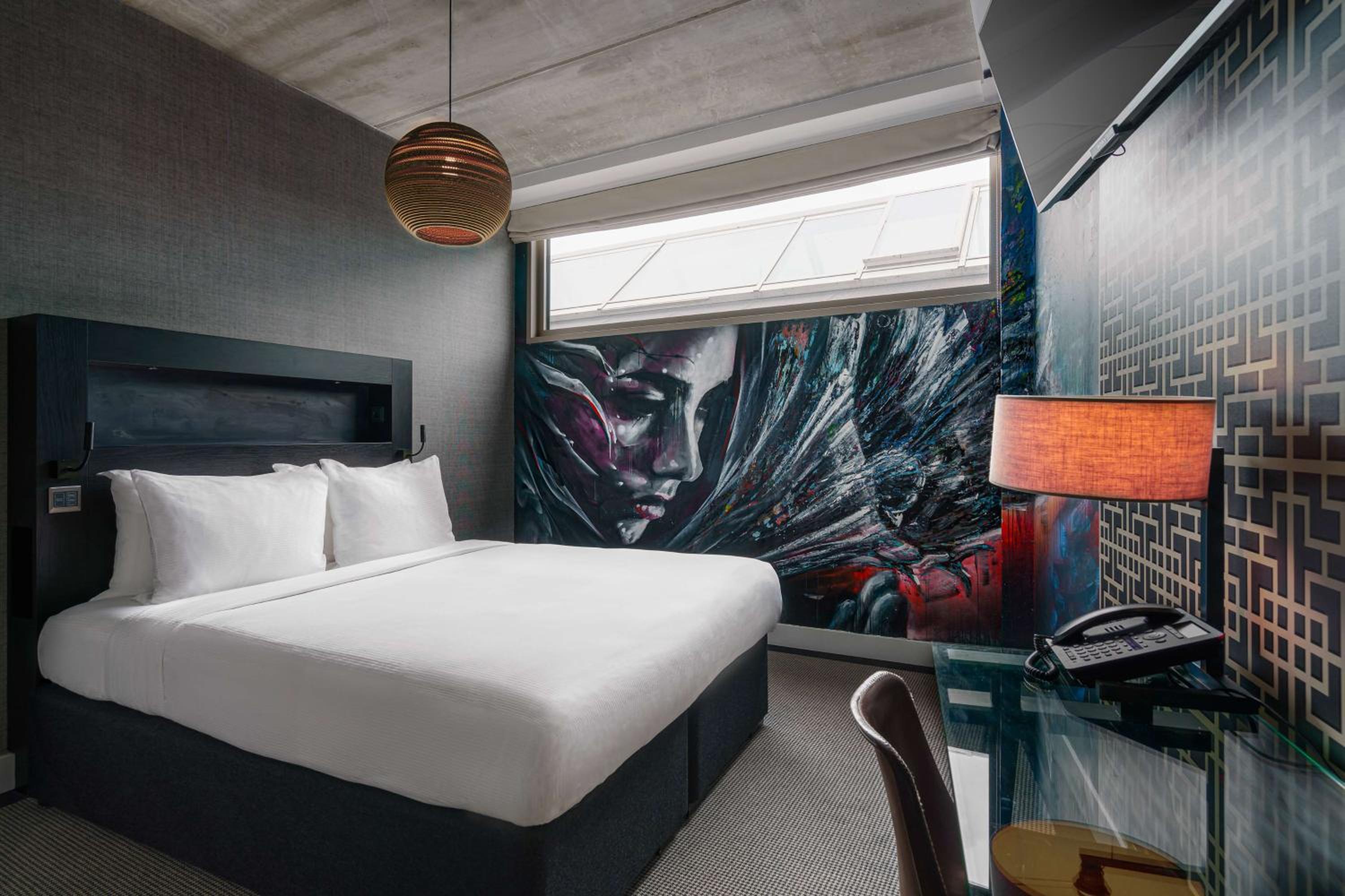 Amsterdam Street Art Queen Guest Room