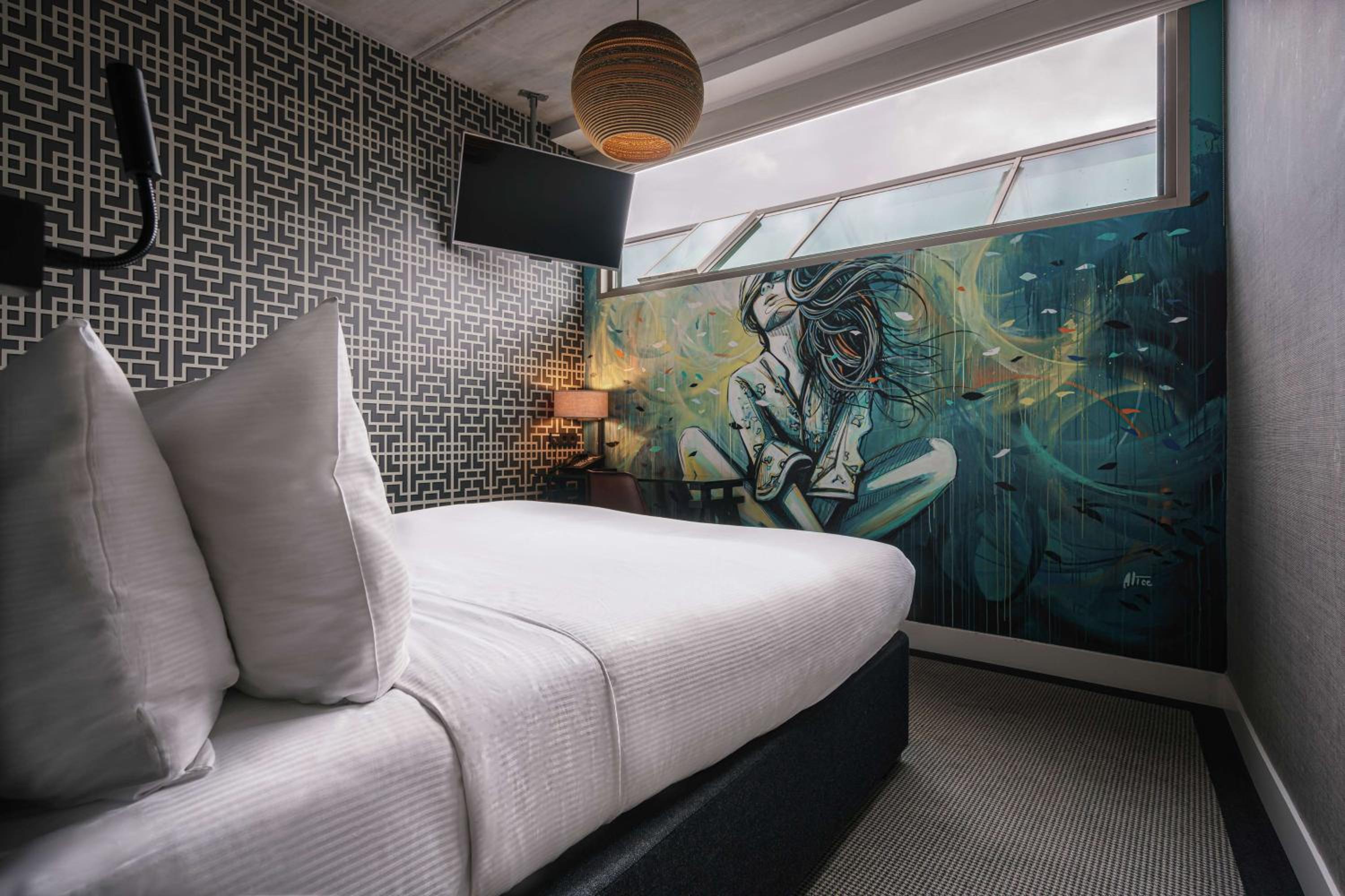 Amsterdam Street Art Queen Guest Room