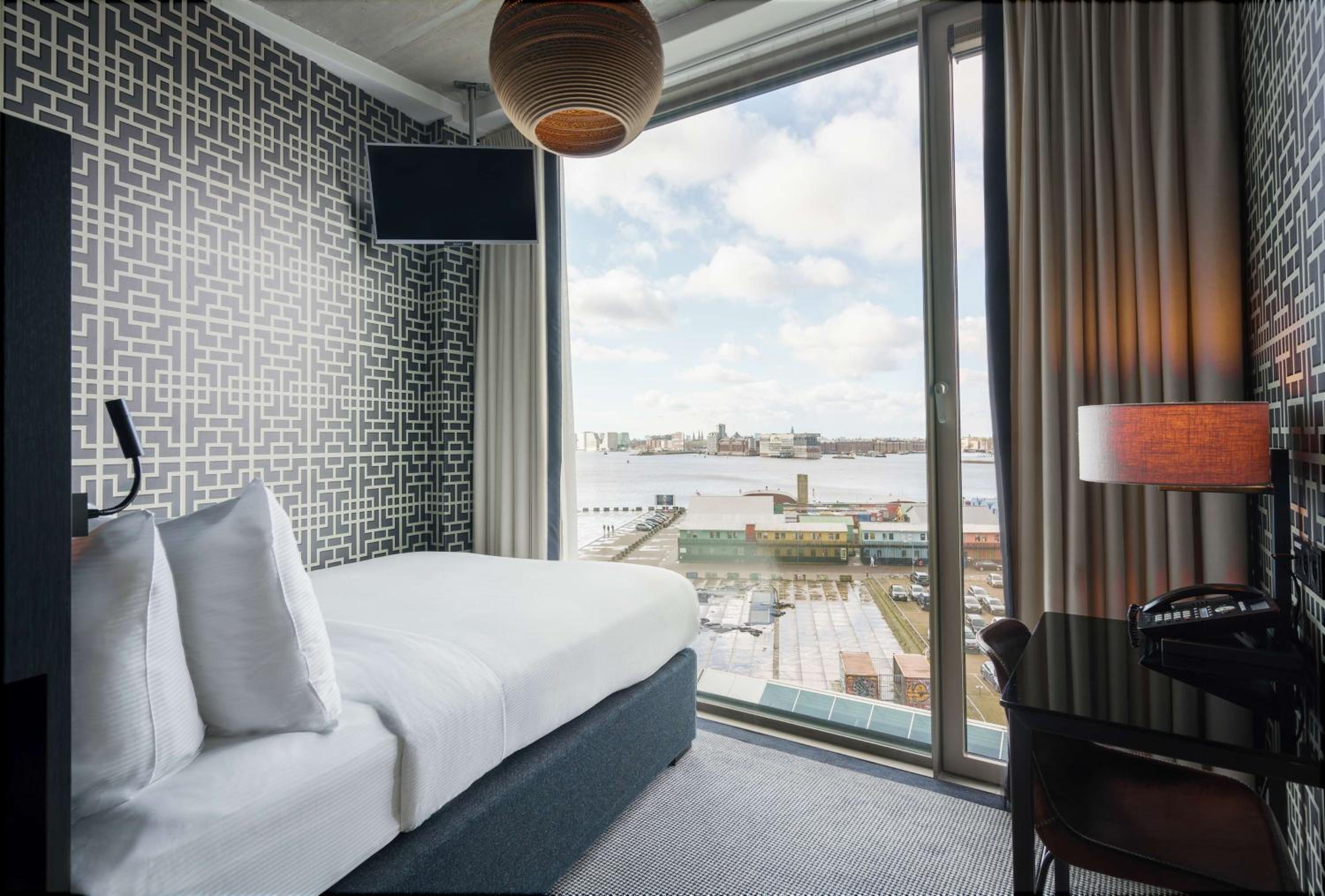 Single Guest Room with River View