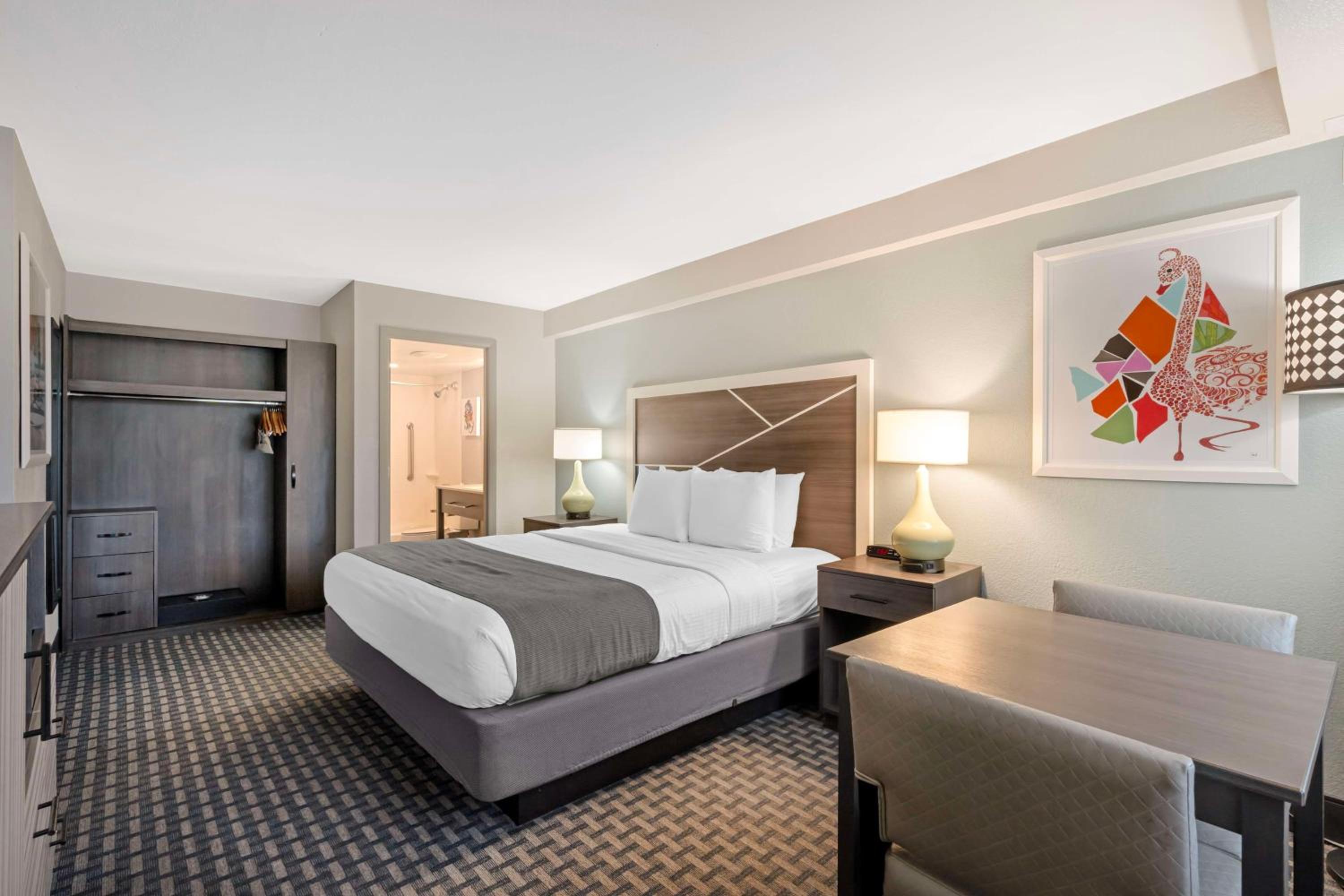 King Room with Ocean View - Non-Smoking