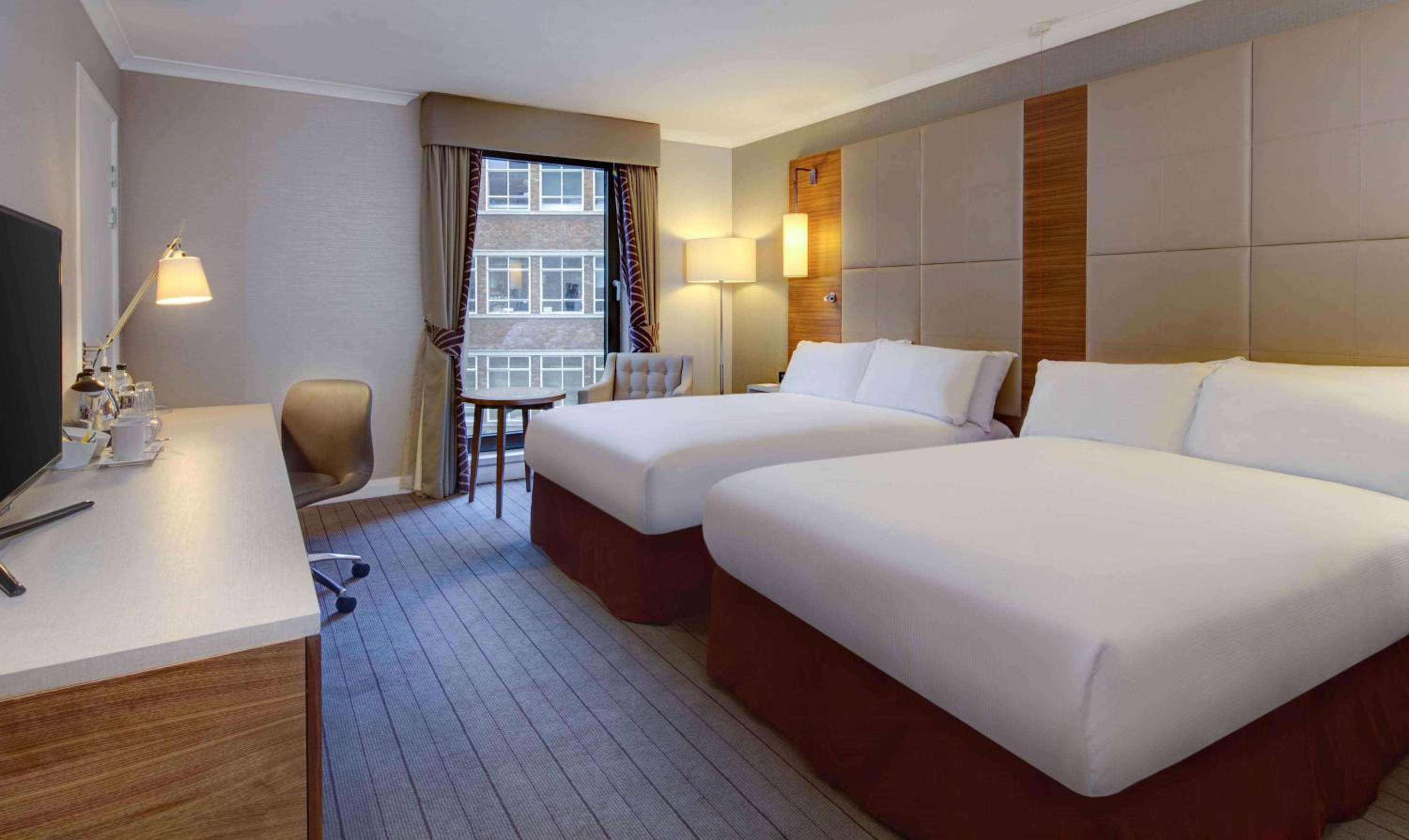 Executive Double Room with Two Double Beds - Photo 3