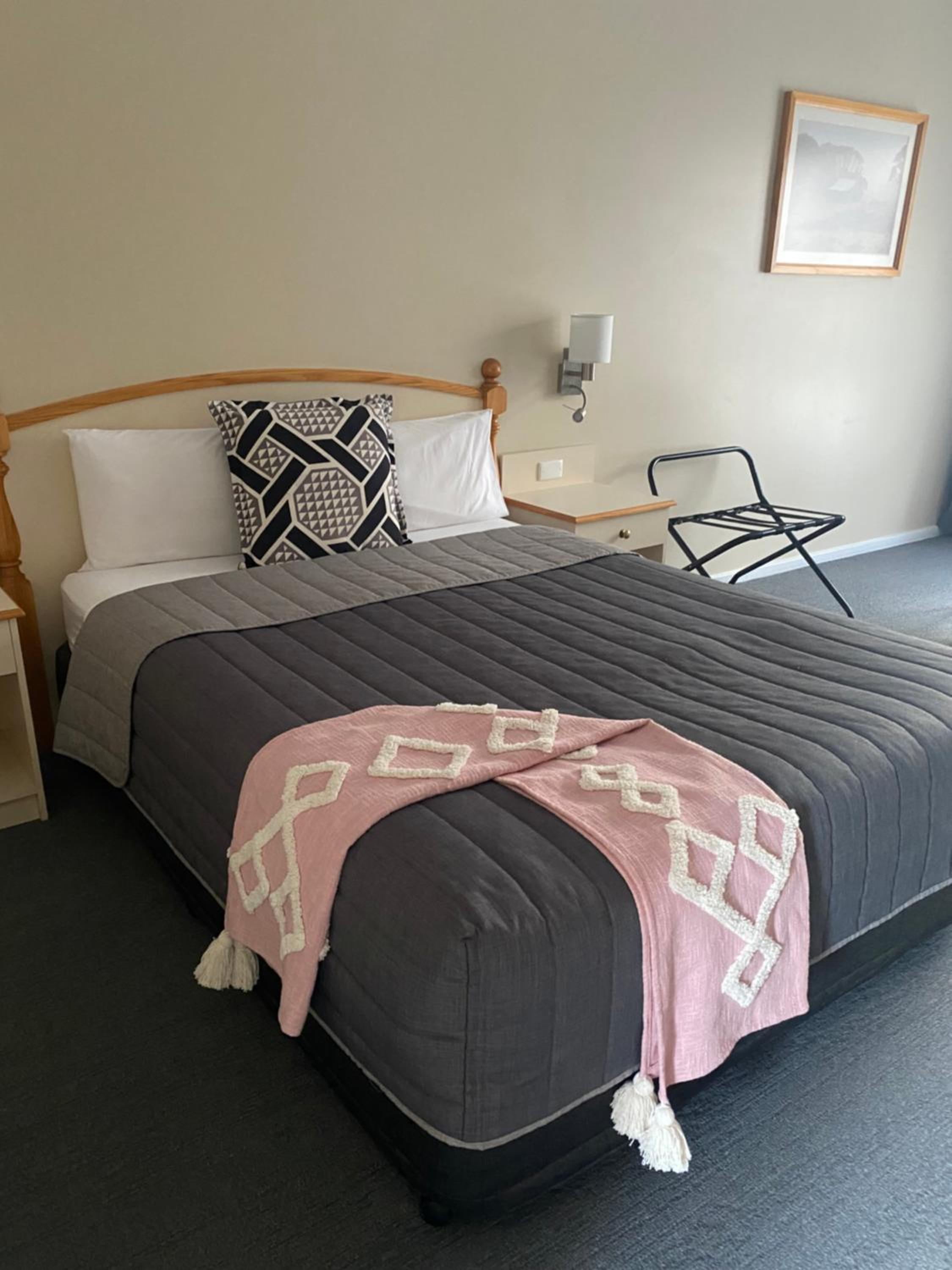 Standard Queen Room - Photo 2