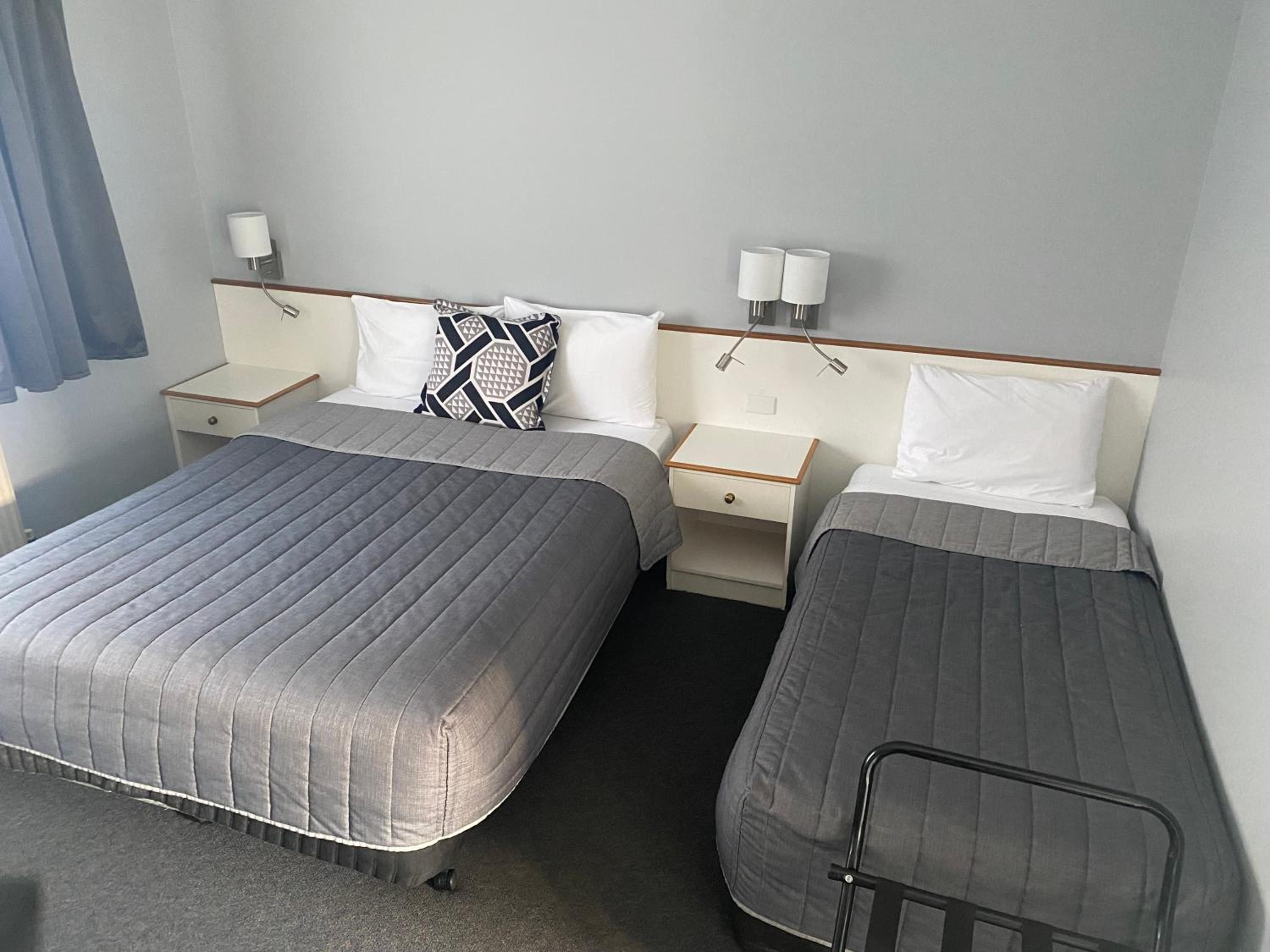Standard Triple Room - Photo 1