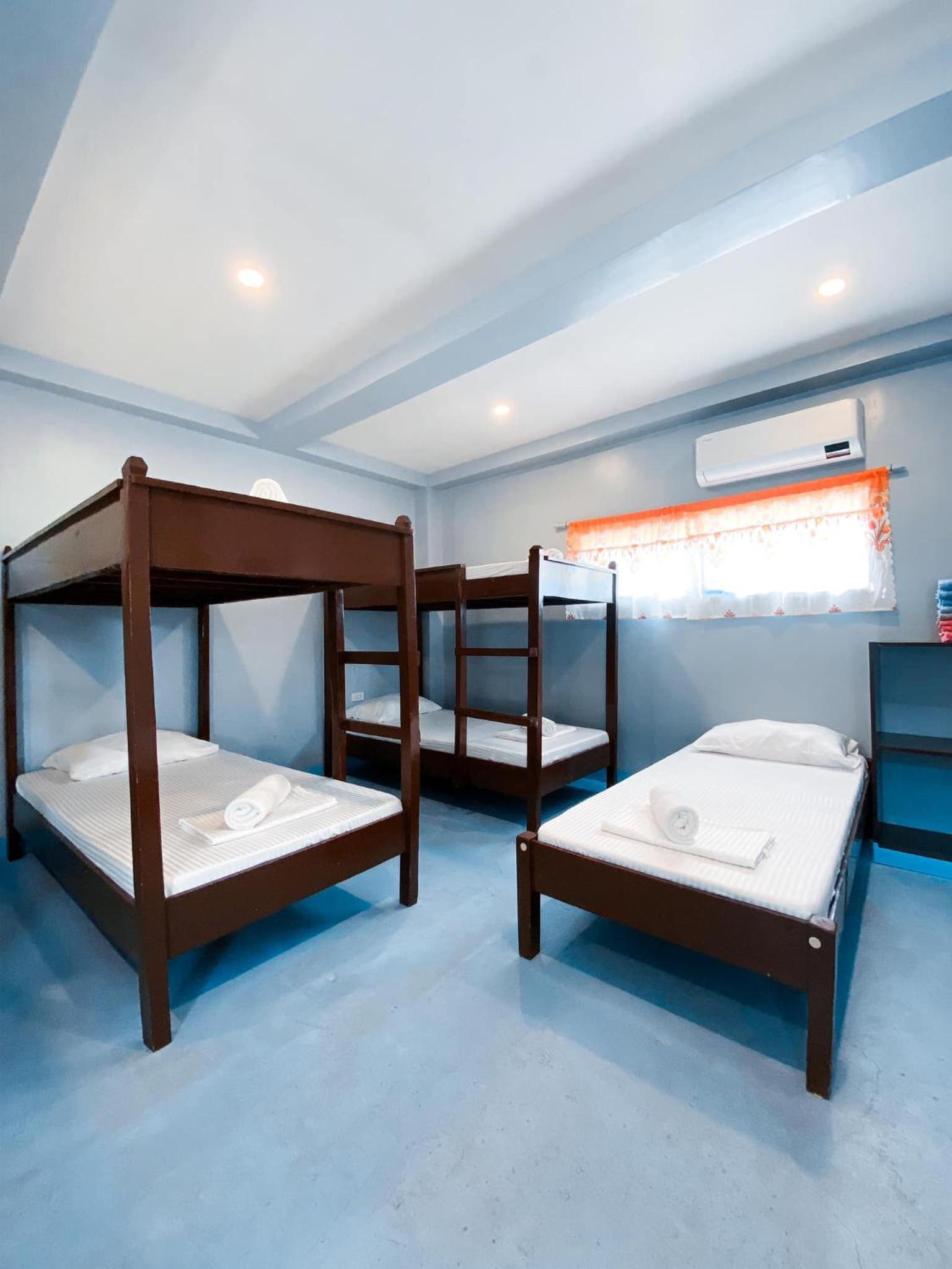 6-Bed Mixed Dormitory Room