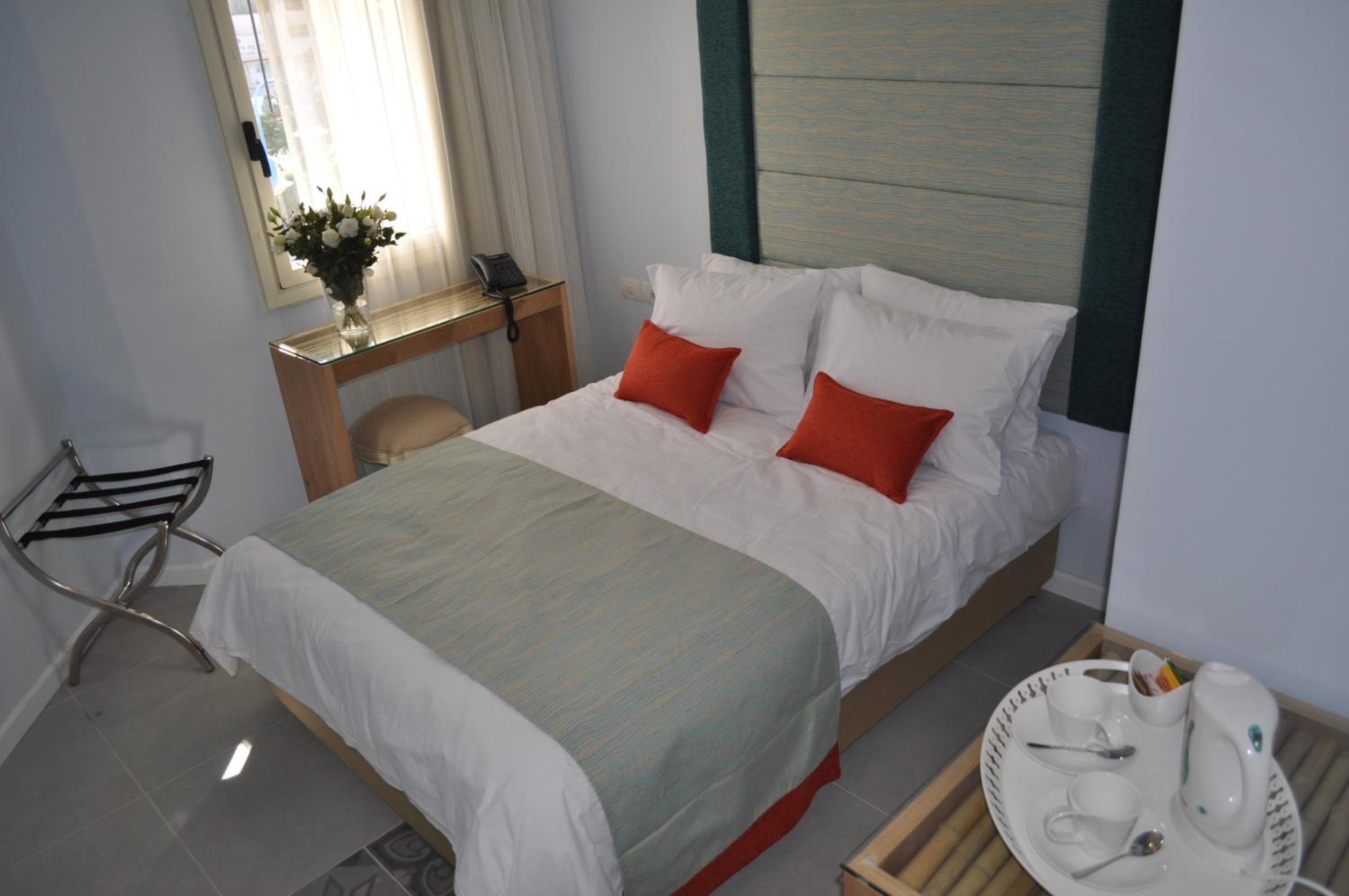 Economy Double Room photo 3