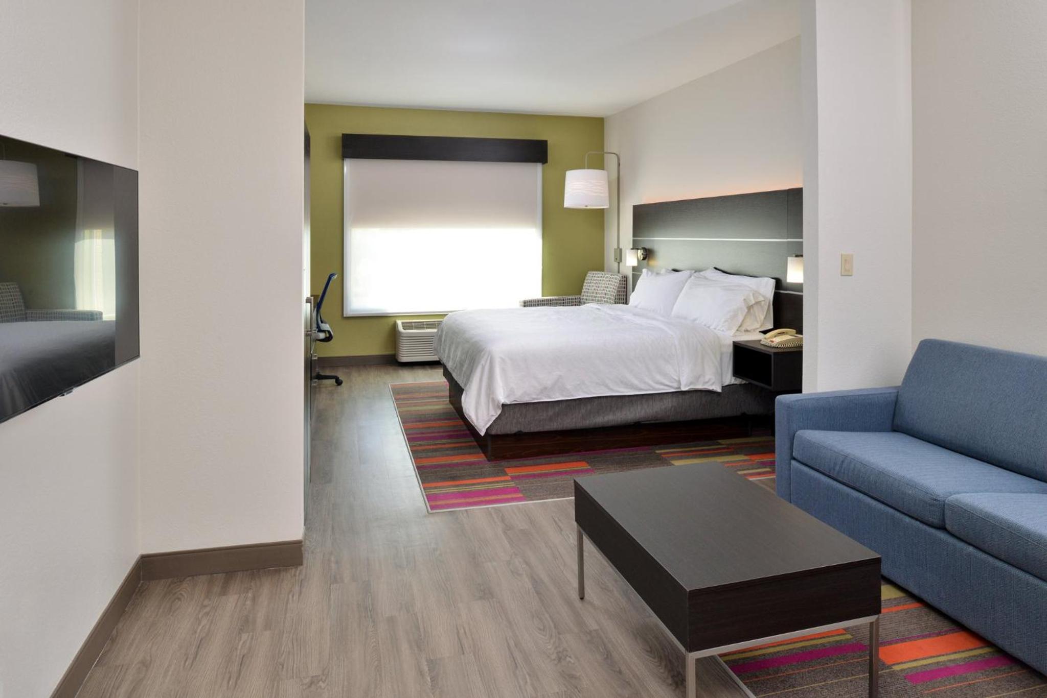 King Suite - Photo 8
