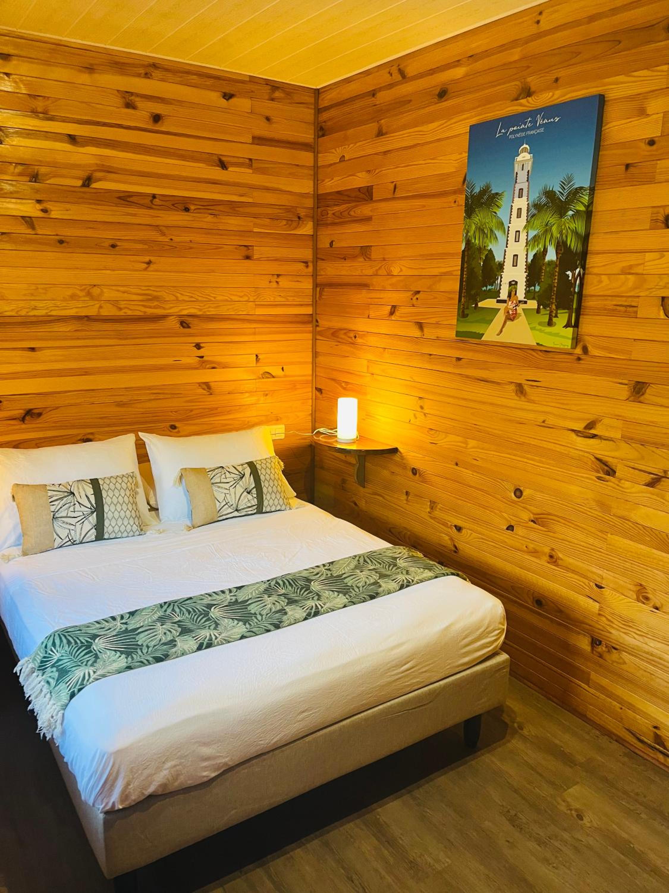 One-Bedroom House photo 1