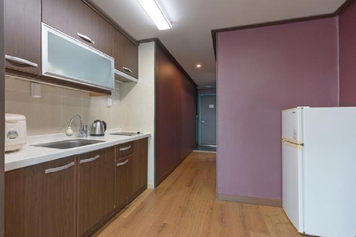 One-Bedroom Suite photo 2