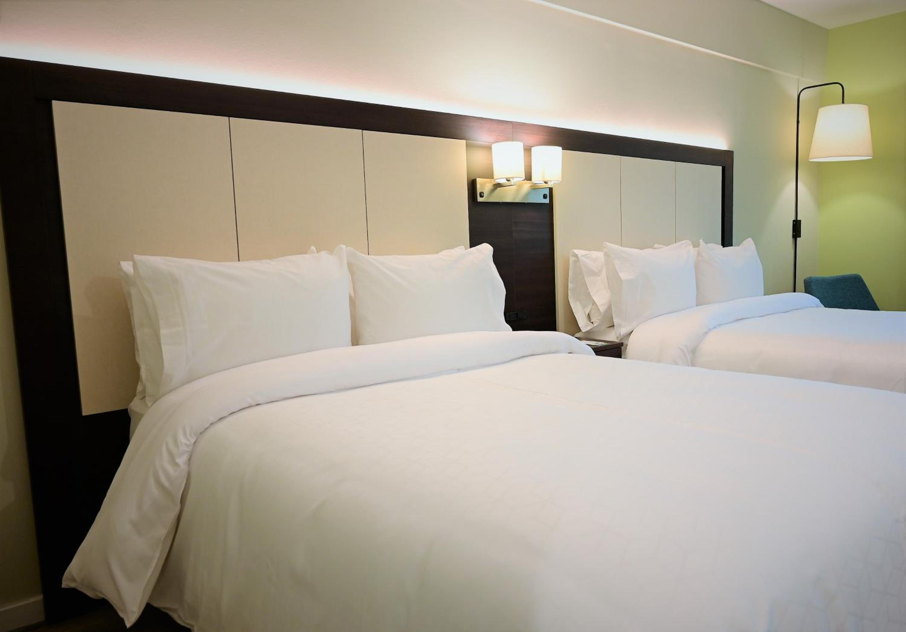 Standard Double Room with Two Double Beds