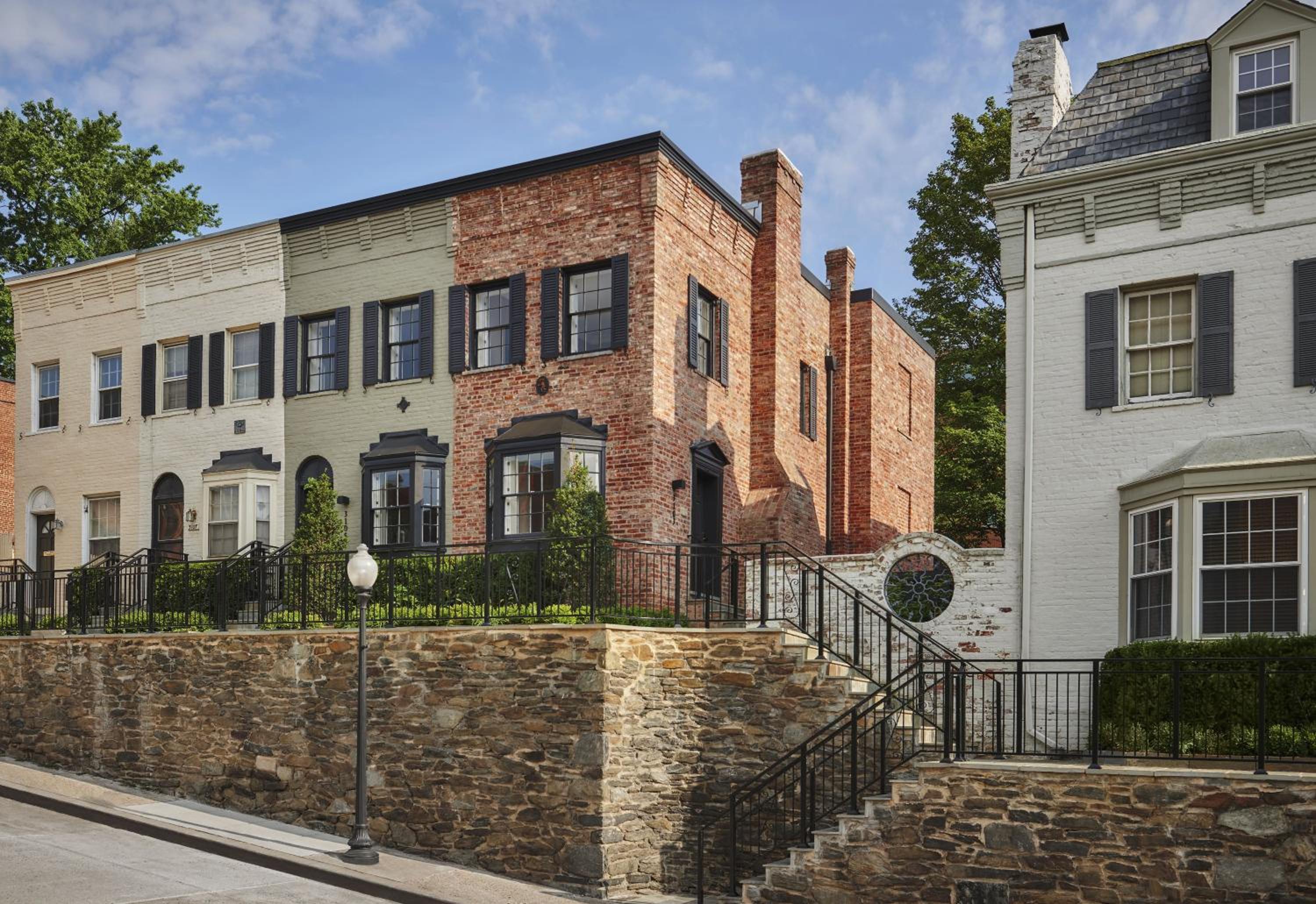 Townhouse - Photo 4