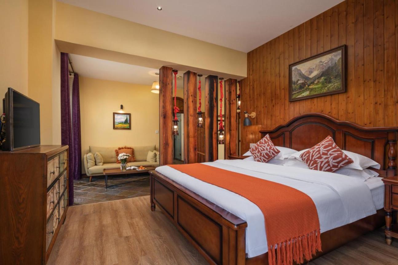 Two-Bedroom Suite photo 1