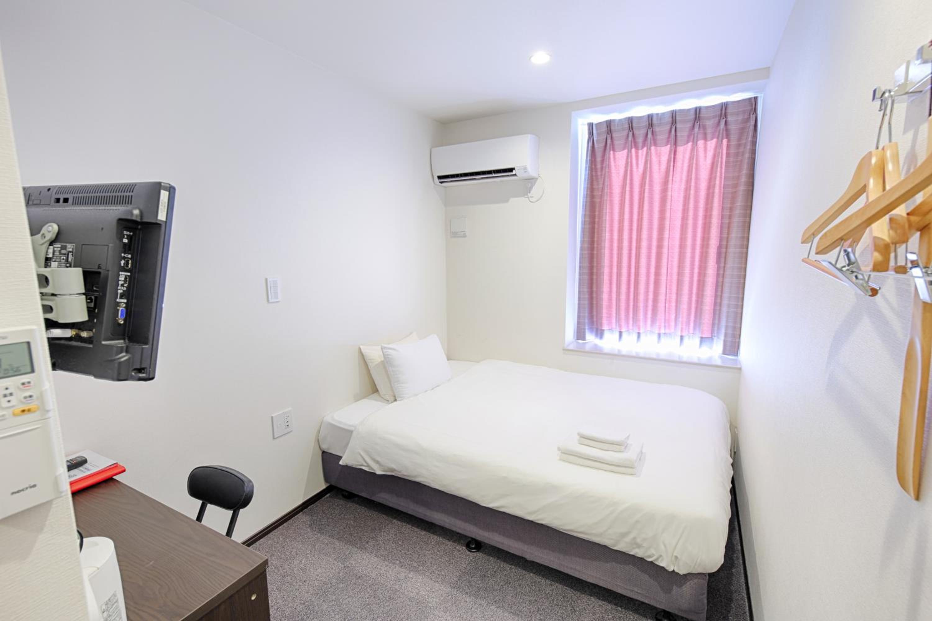 Standard Double Room - Photo 12