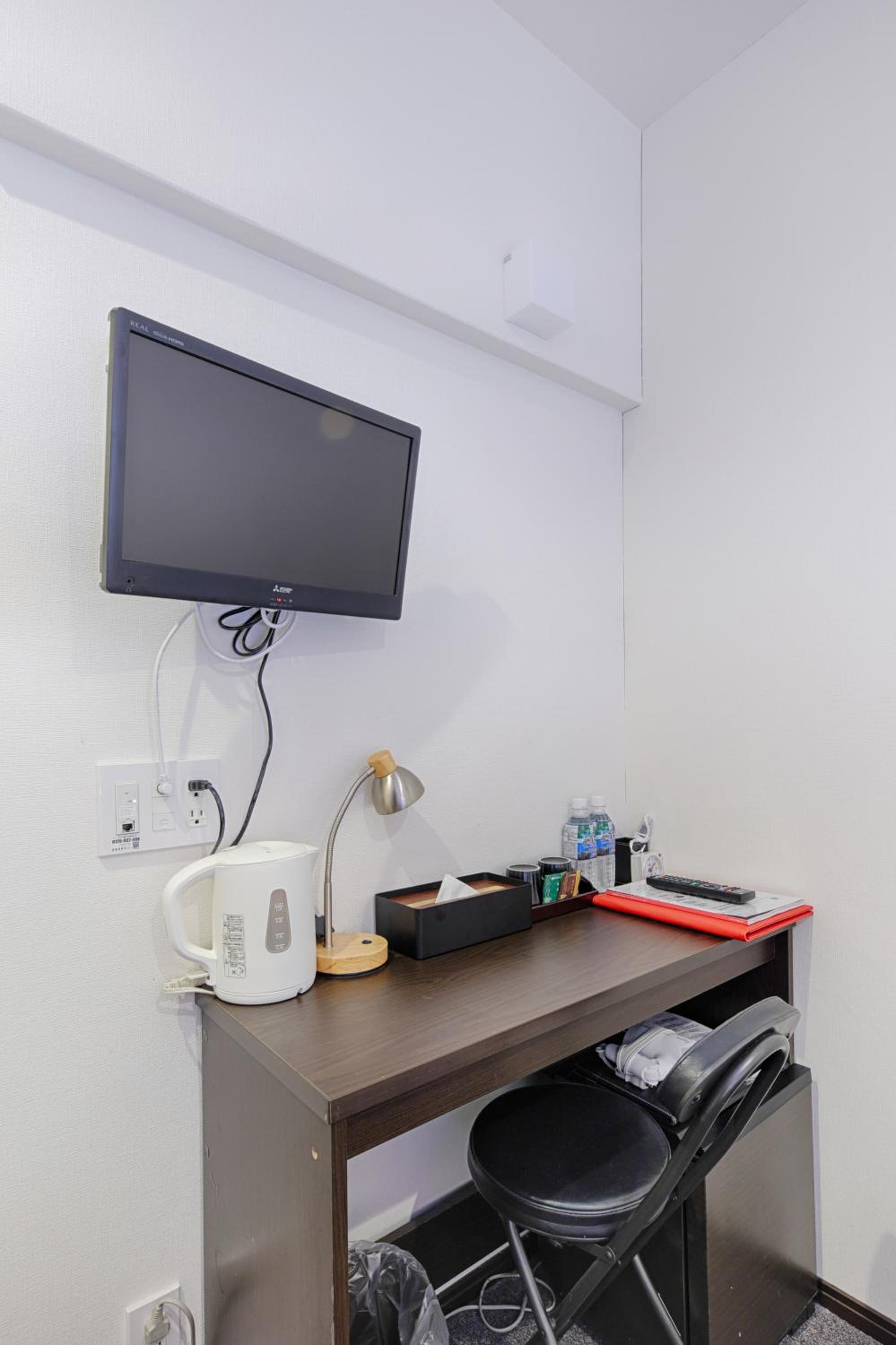 Standard Double Room - Photo 9