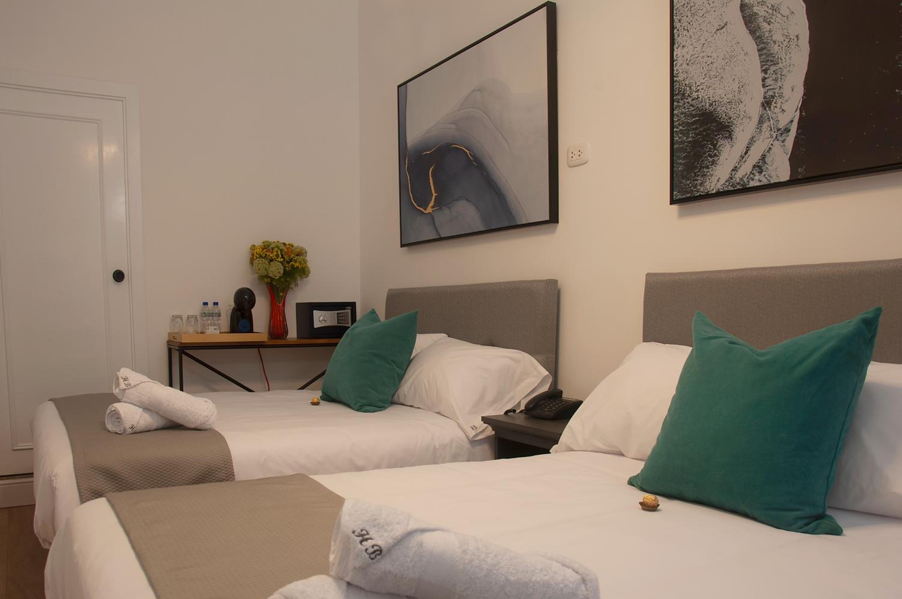 Twin Room - Photo 4