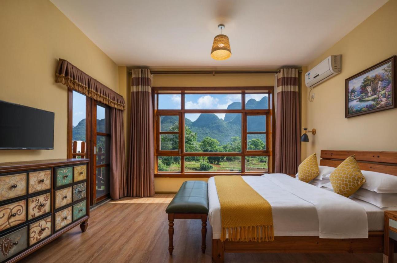Deluxe Queen Room with Garden photo 1
