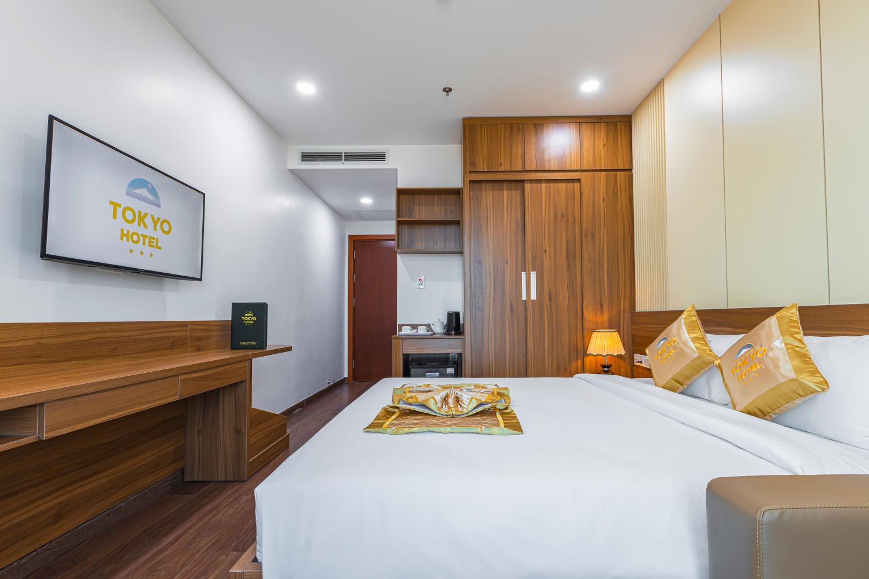 Deluxe King Room - Photo 5