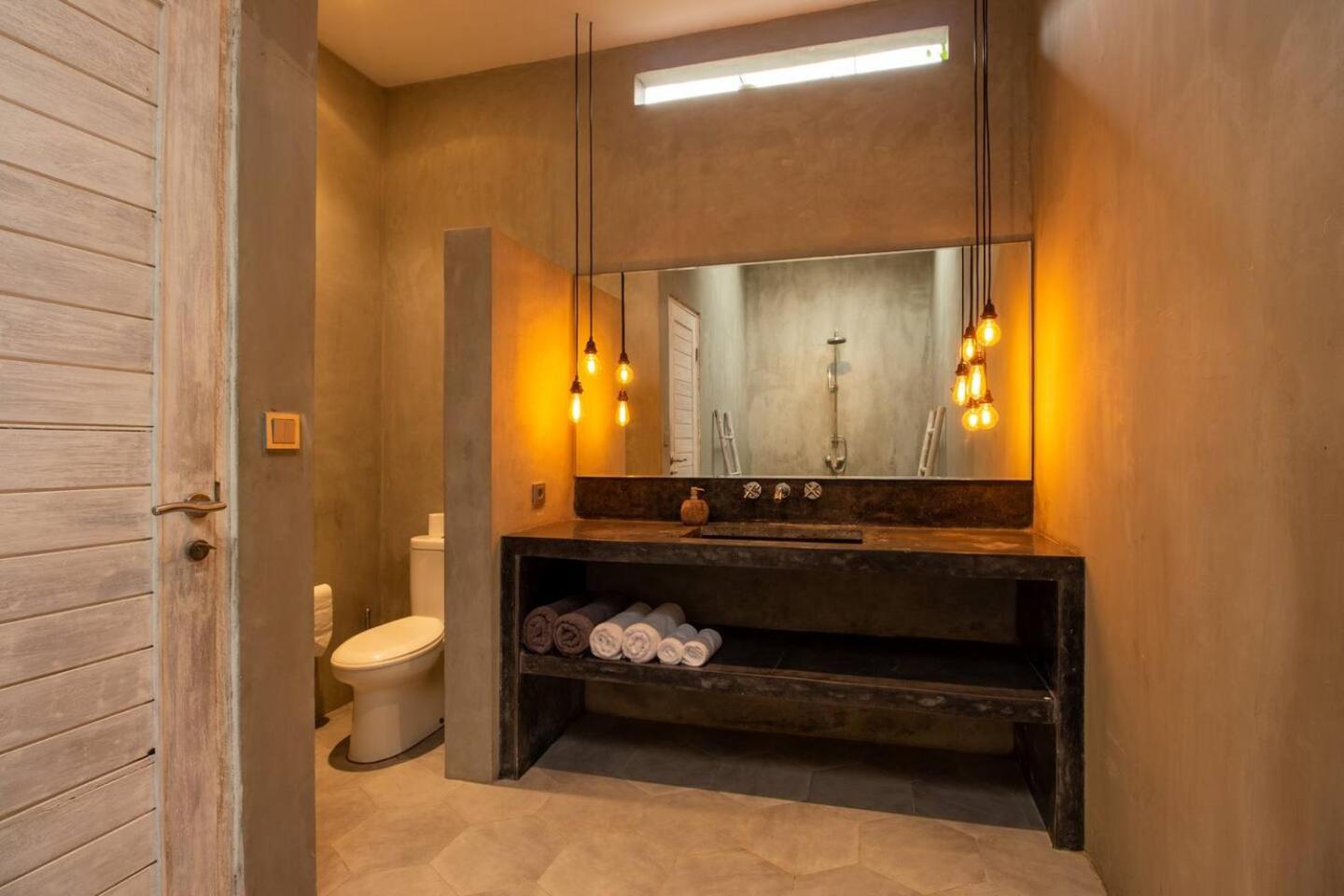 Villa photo 3