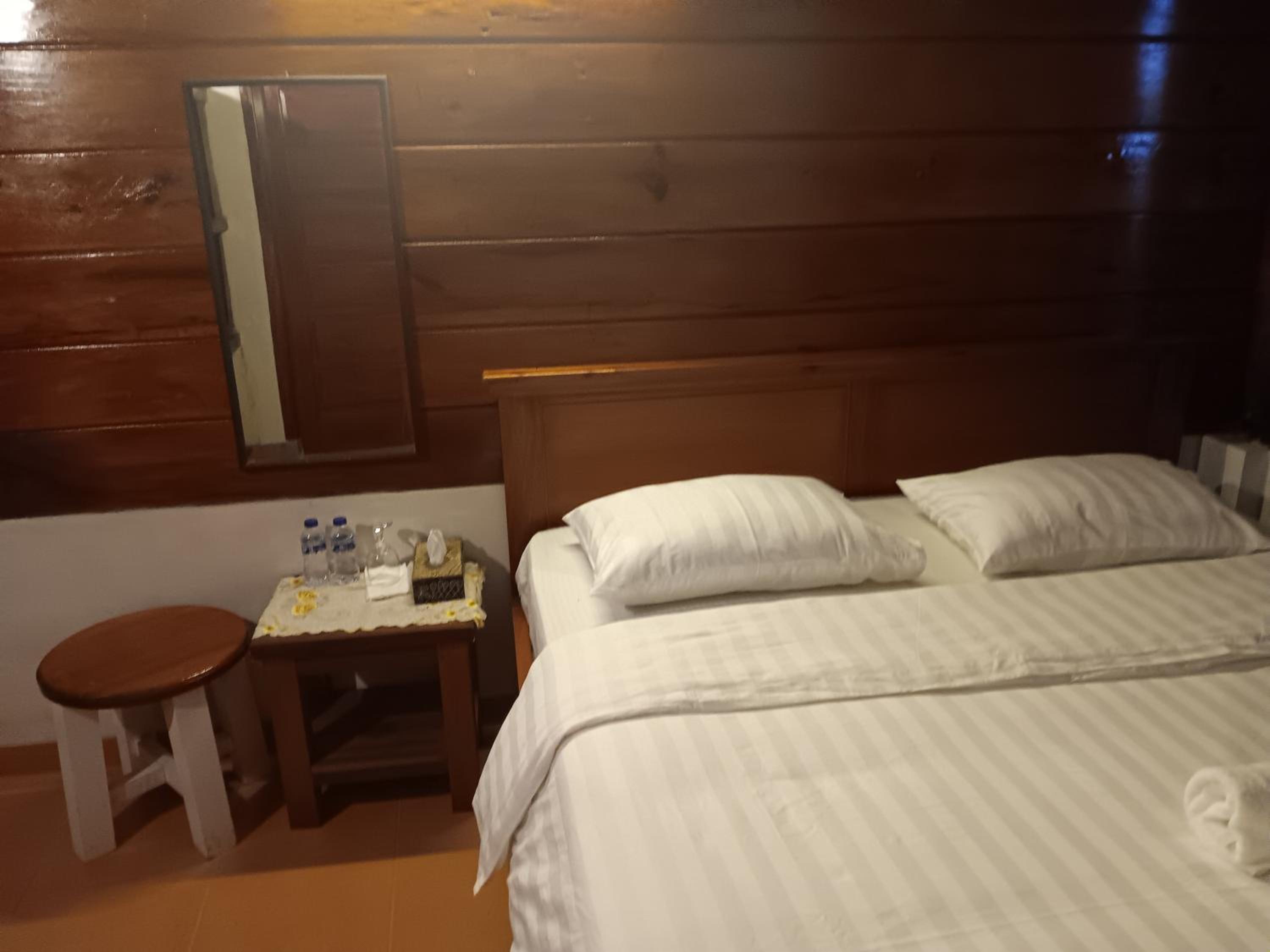 Deluxe Queen Room photo 2