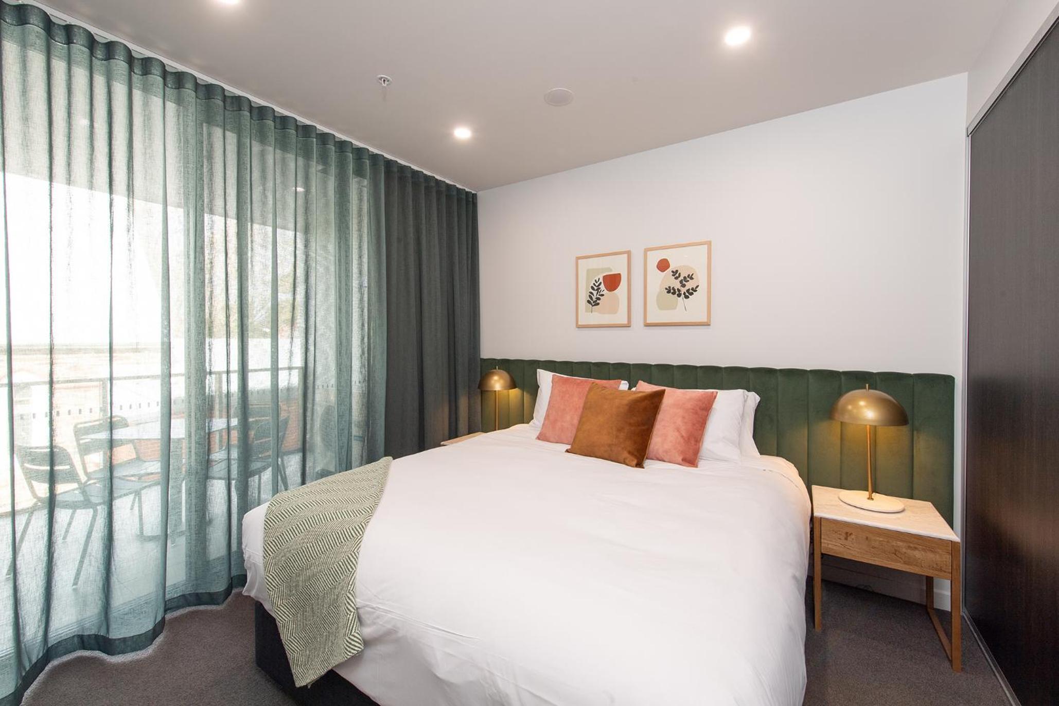 Deluxe 2 Bedroom Apartment