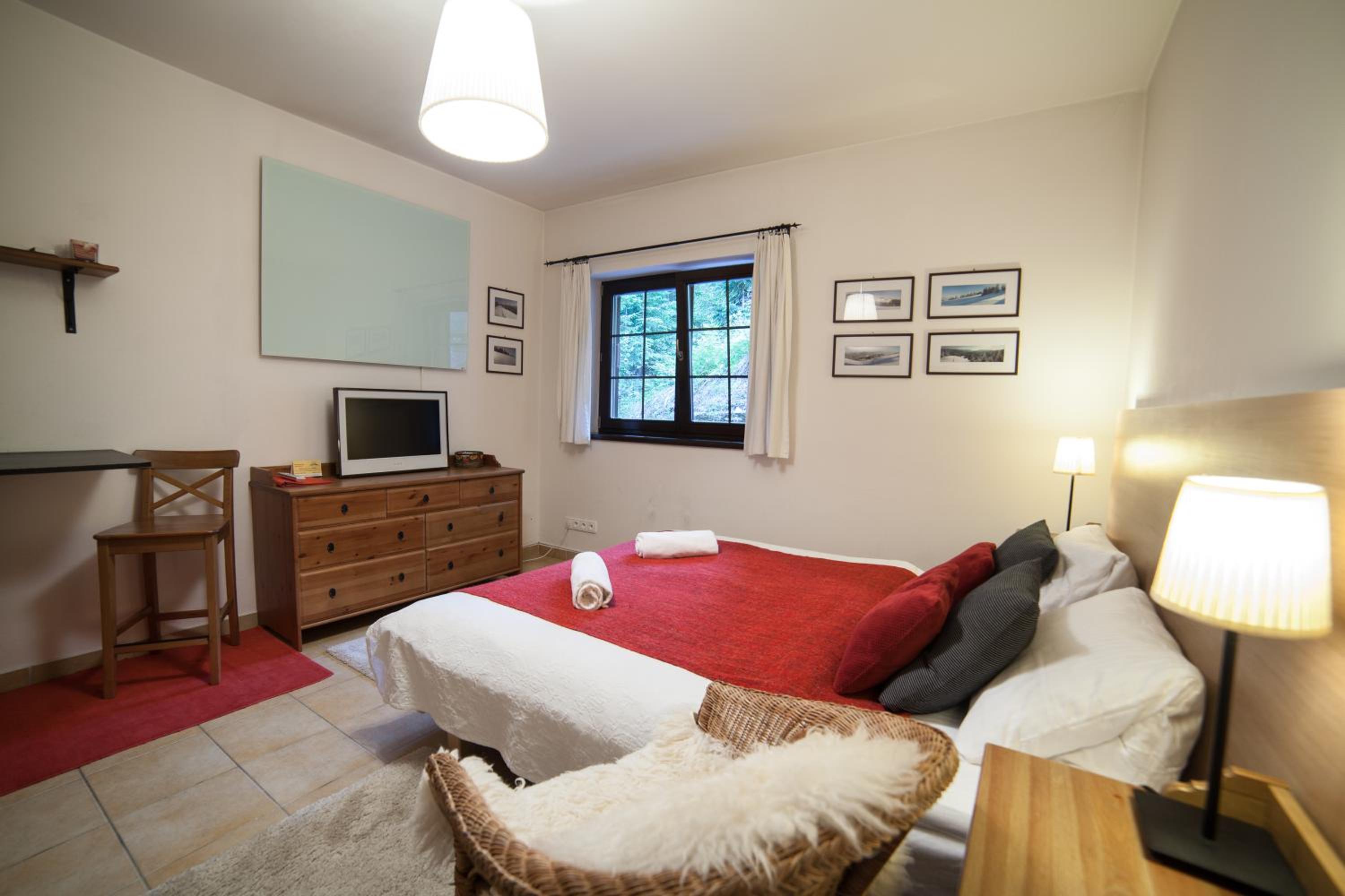 Studio Apartment - Photo 7