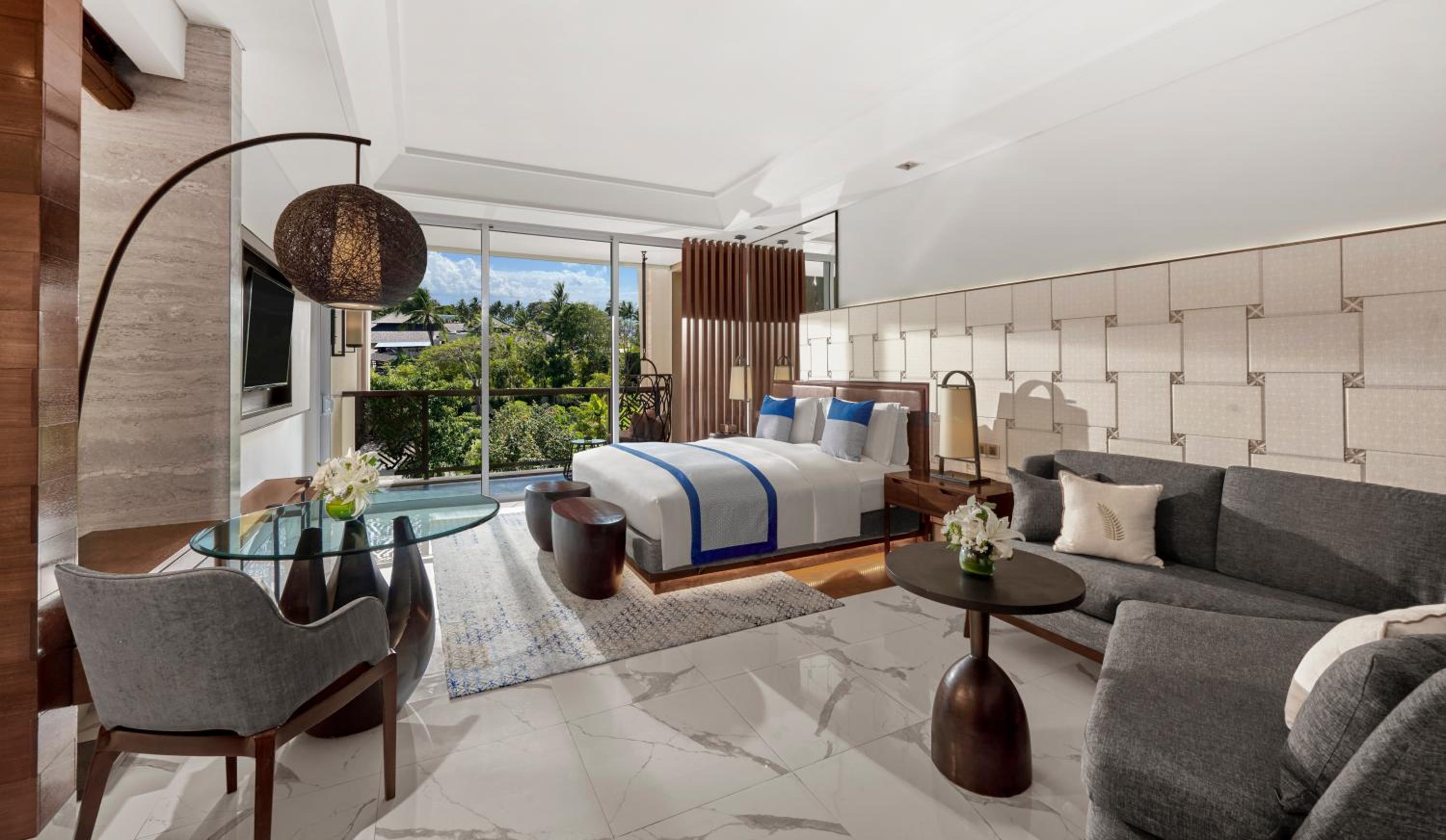 Luxury King Room - Photo 4