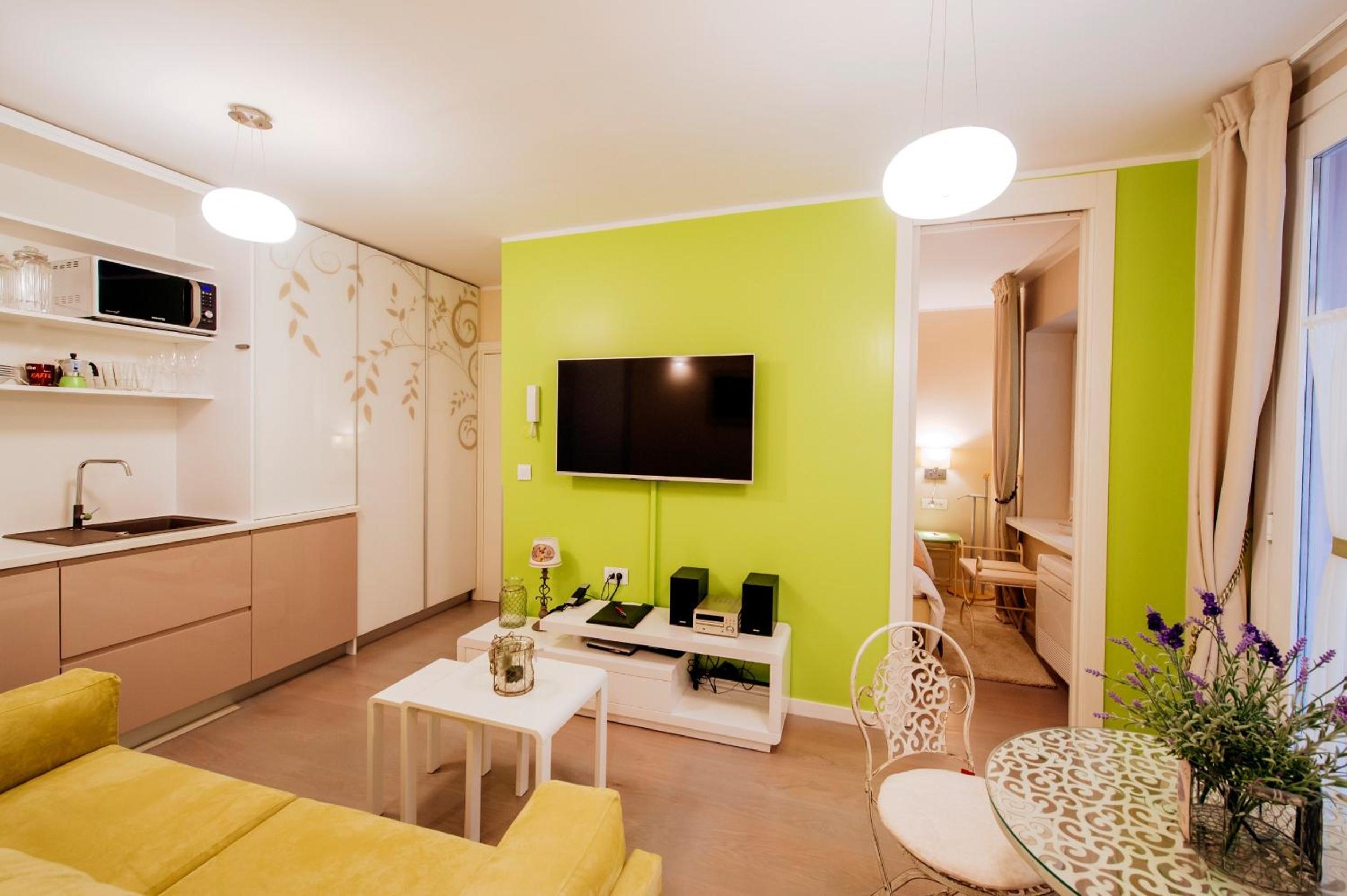Studio Apartment - Photo 17