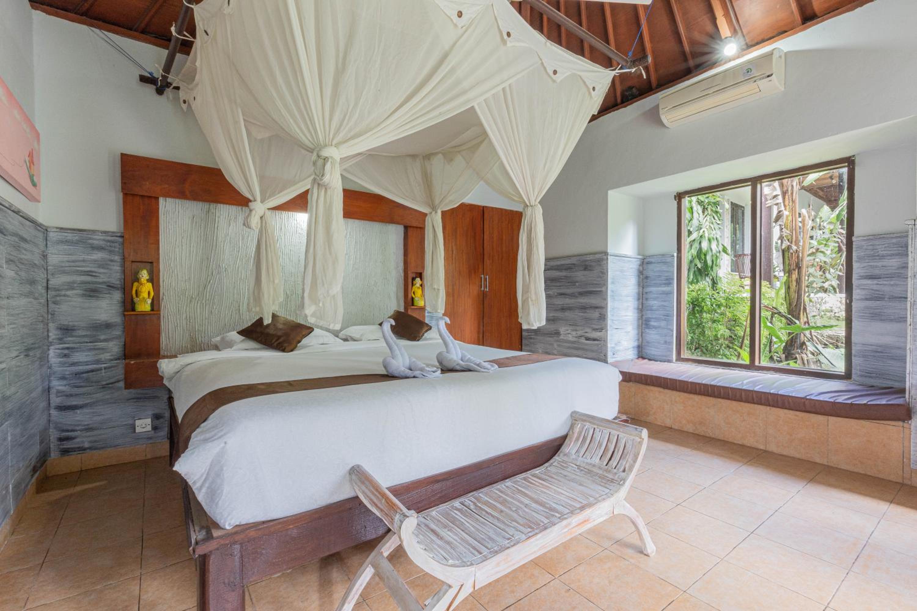 One Bungalow King Bed With Garden View - Photo 8