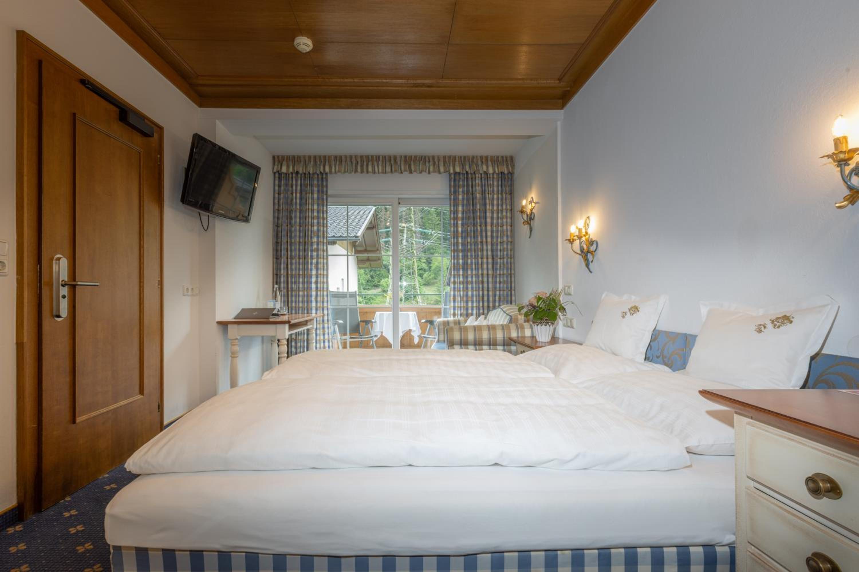 Standard Double Room photo 1