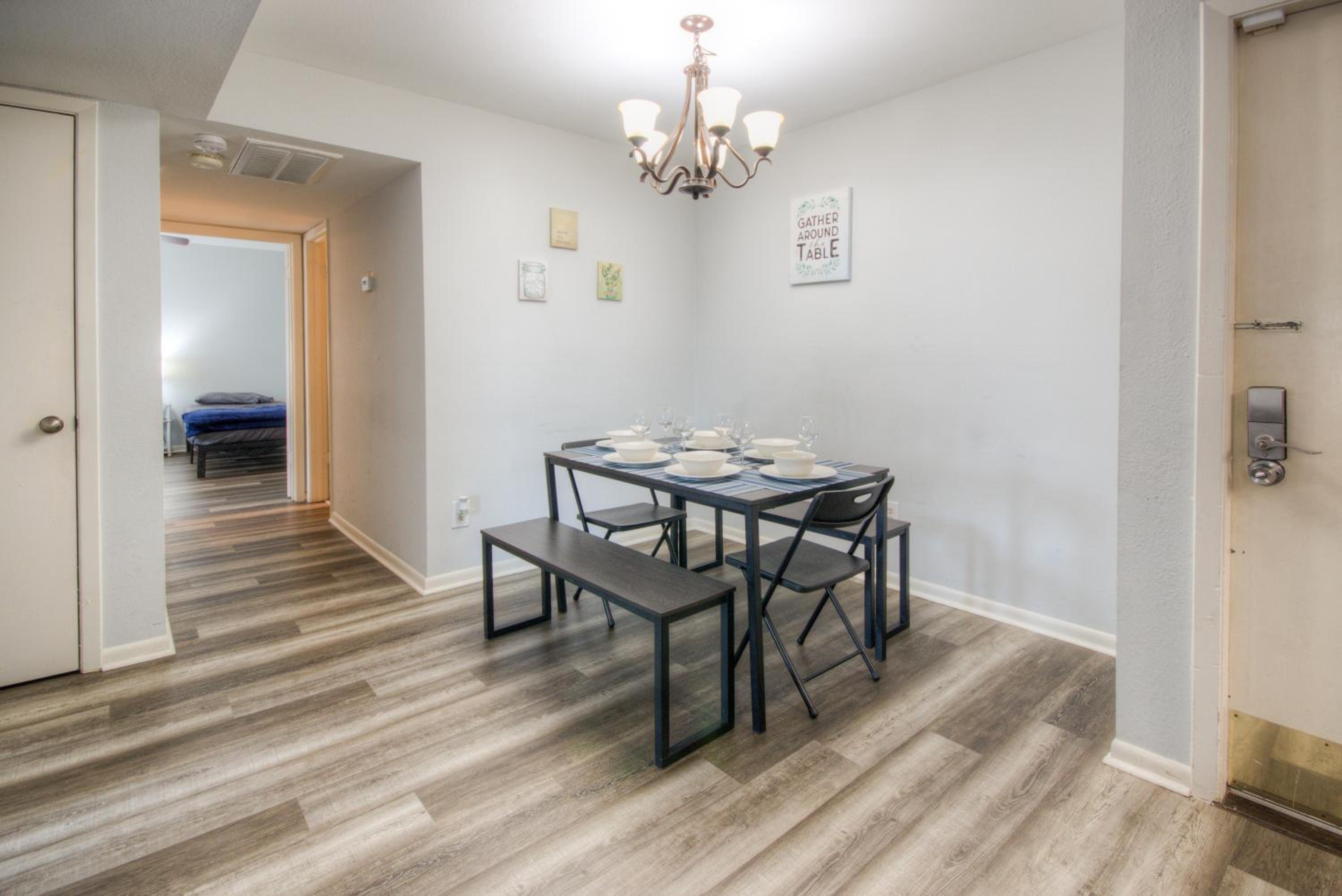 Three-Bedroom Apartment - Photo 43