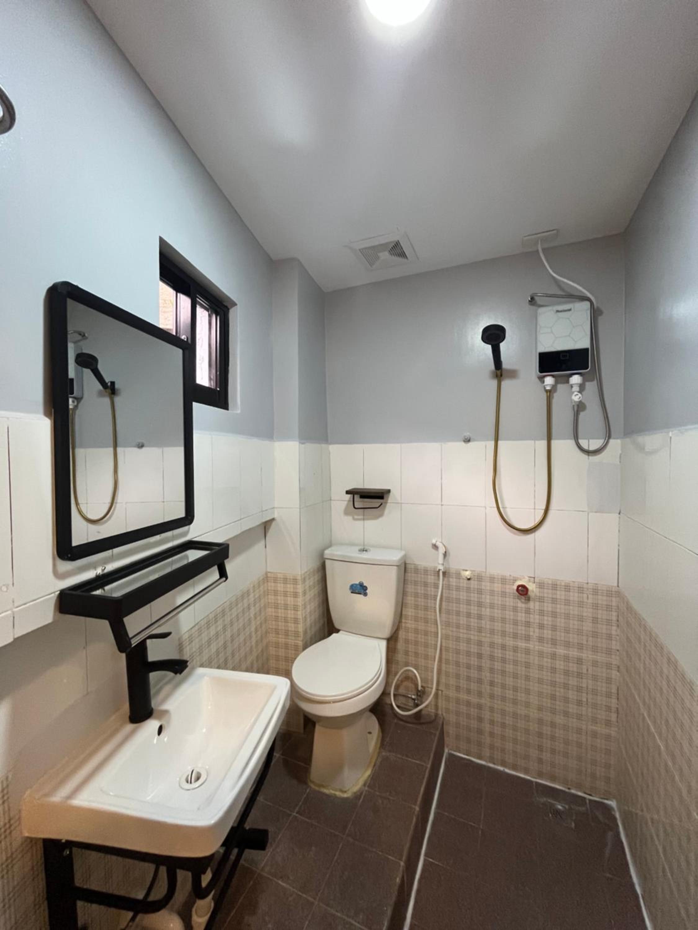 Deluxe Queen Room - Photo 2