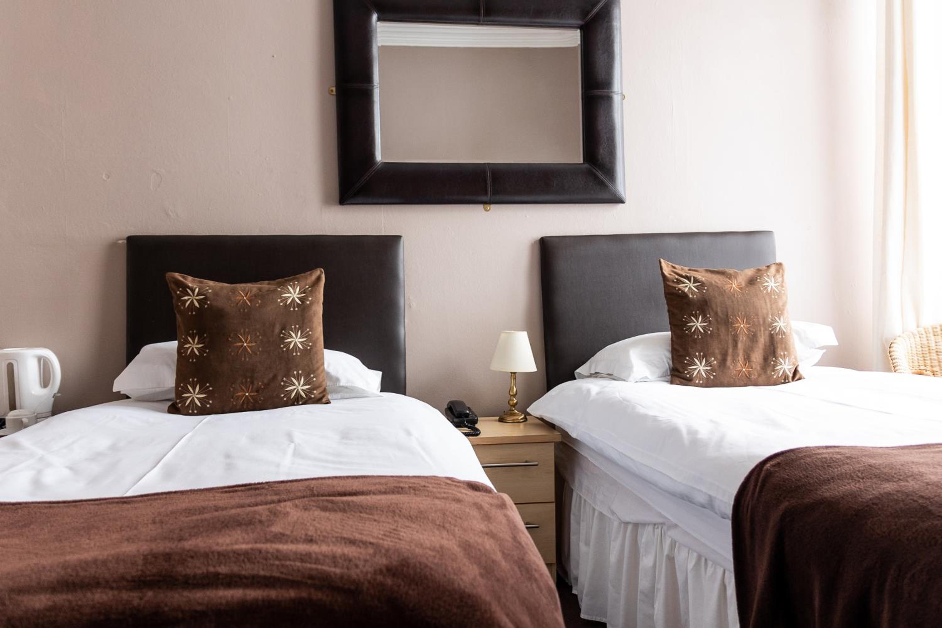 Budget Twin Room photo 1