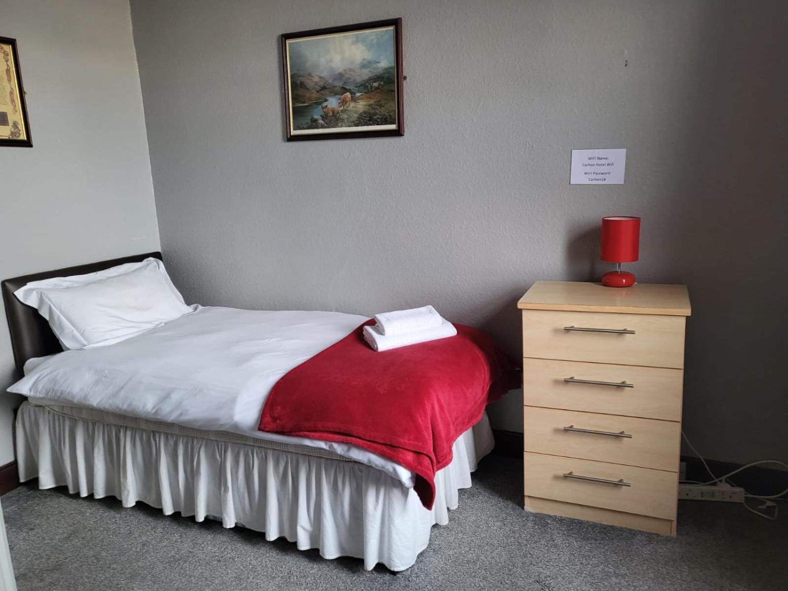 Double Room with Shared Bathroom photo 1