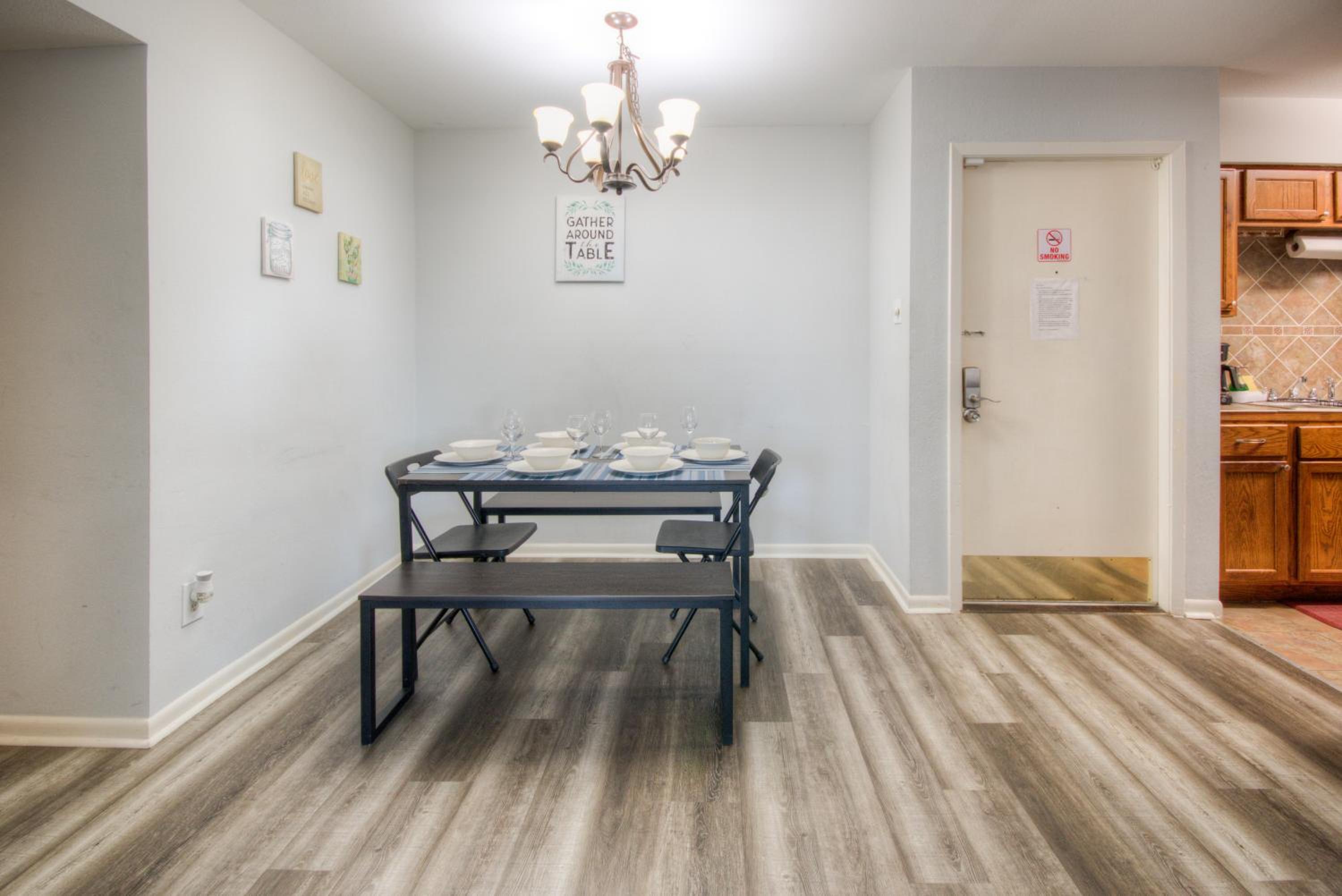 Three-Bedroom Apartment - Photo 4