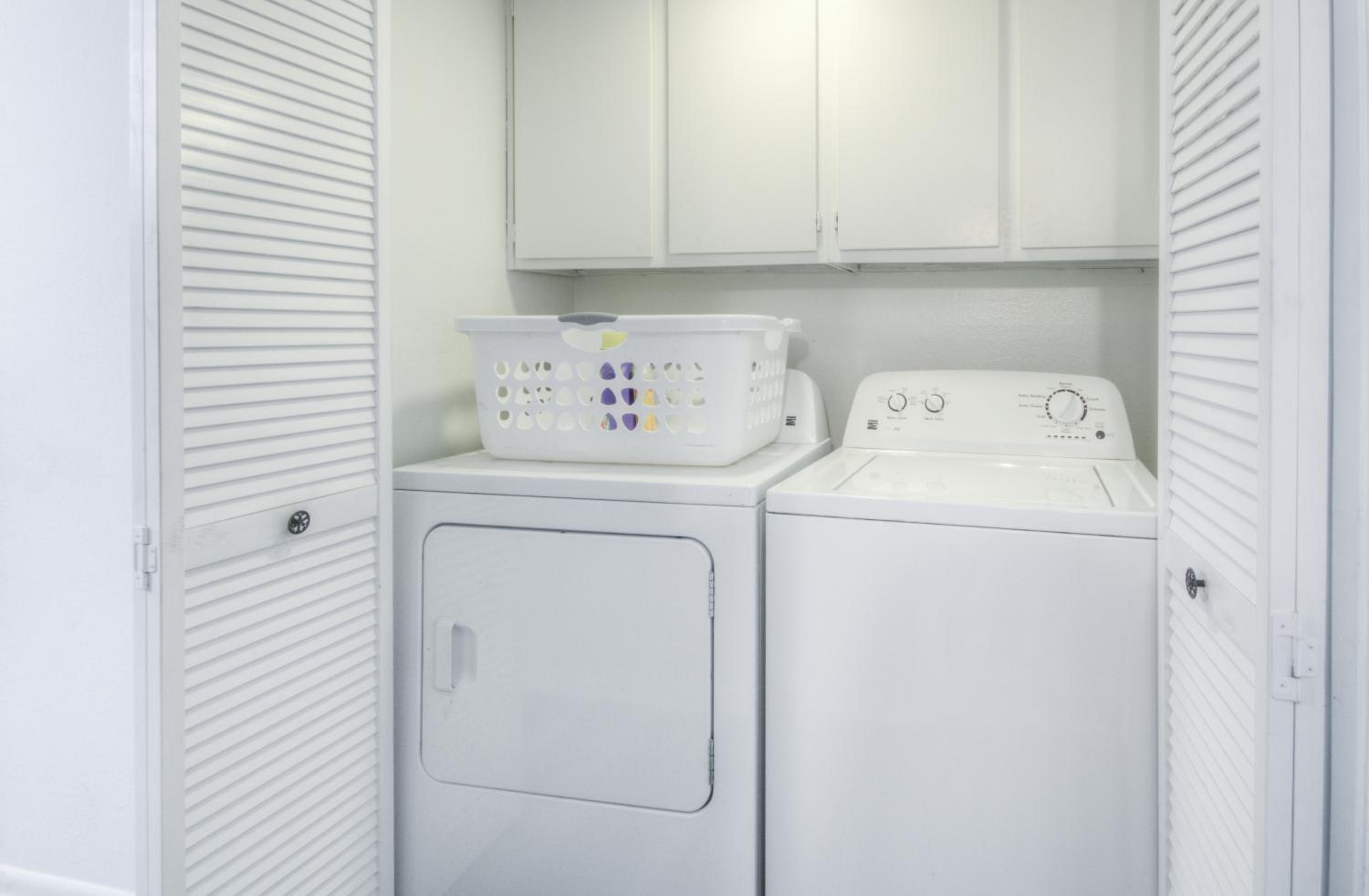 Three-Bedroom Apartment - Photo 10