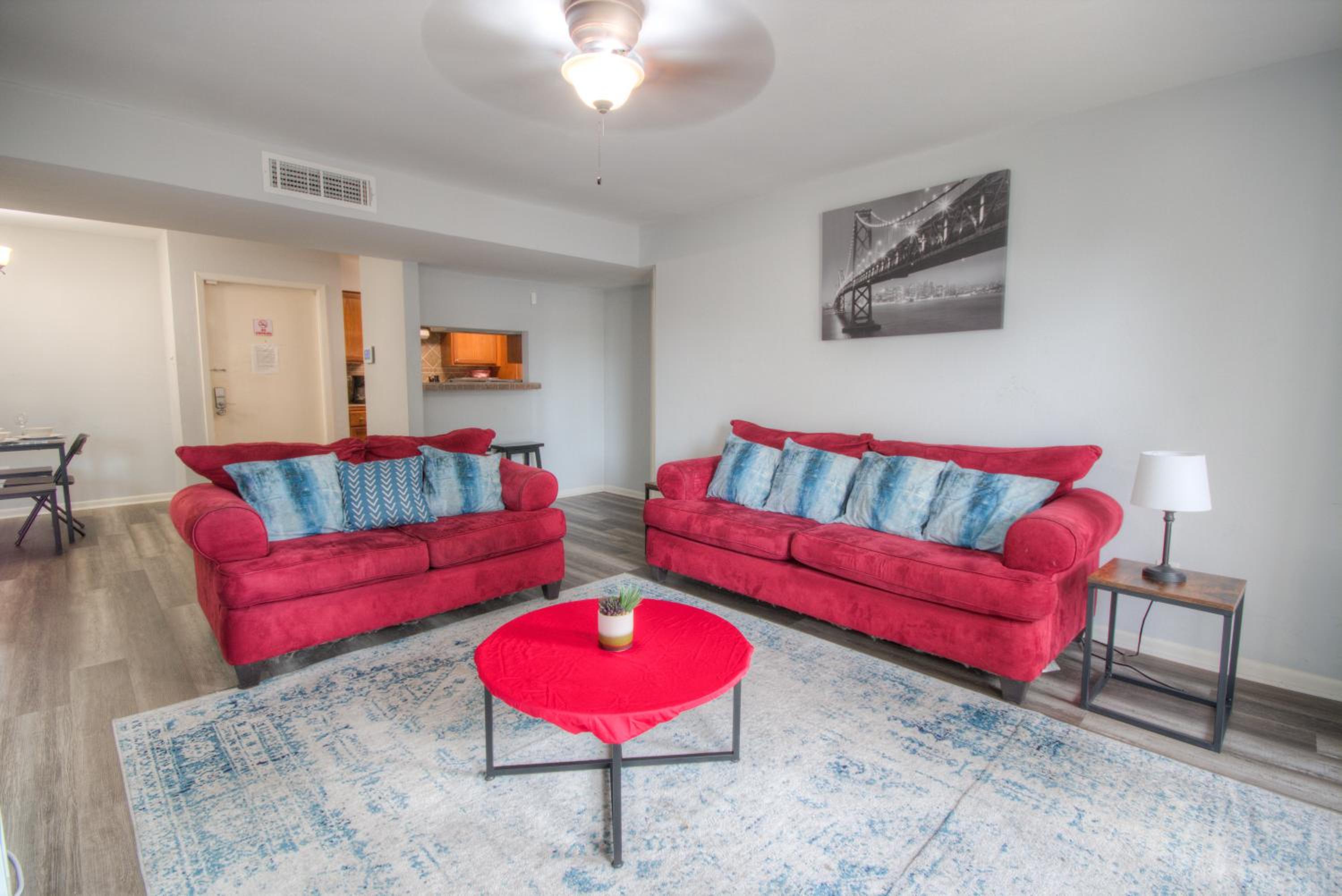 Three-Bedroom Apartment - Photo 49