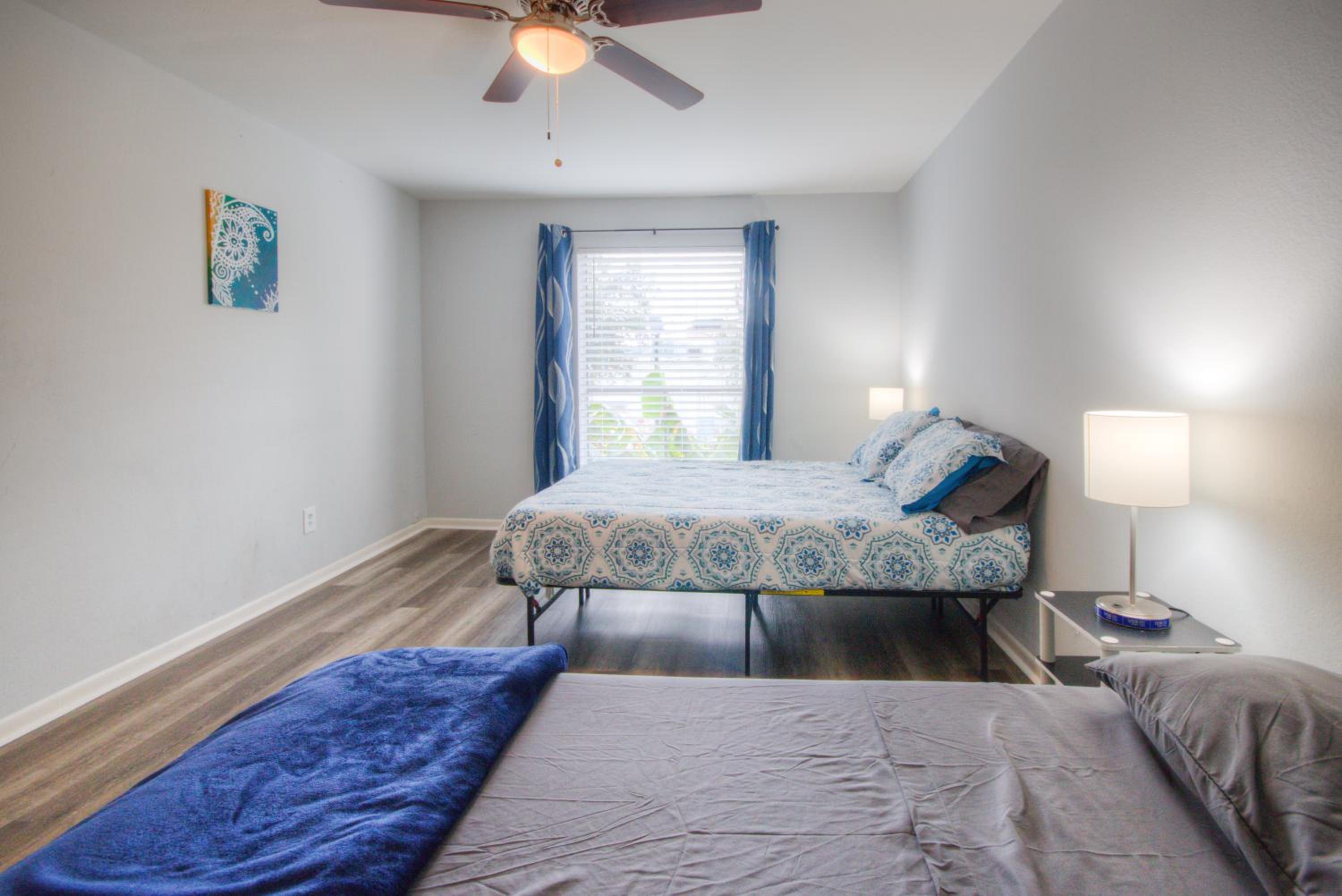 Three-Bedroom Apartment - Photo 40