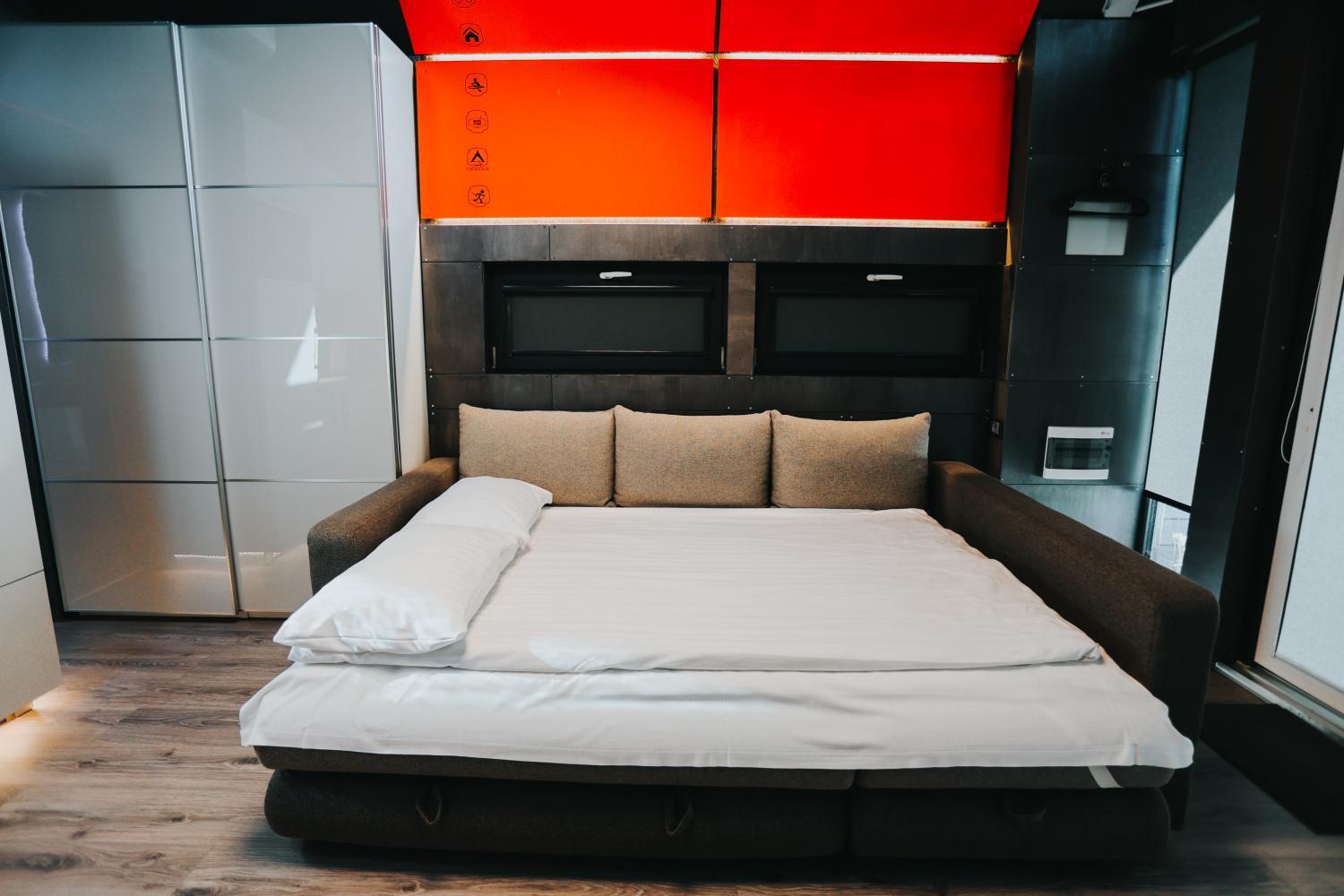 One-Bedroom House - Photo 26