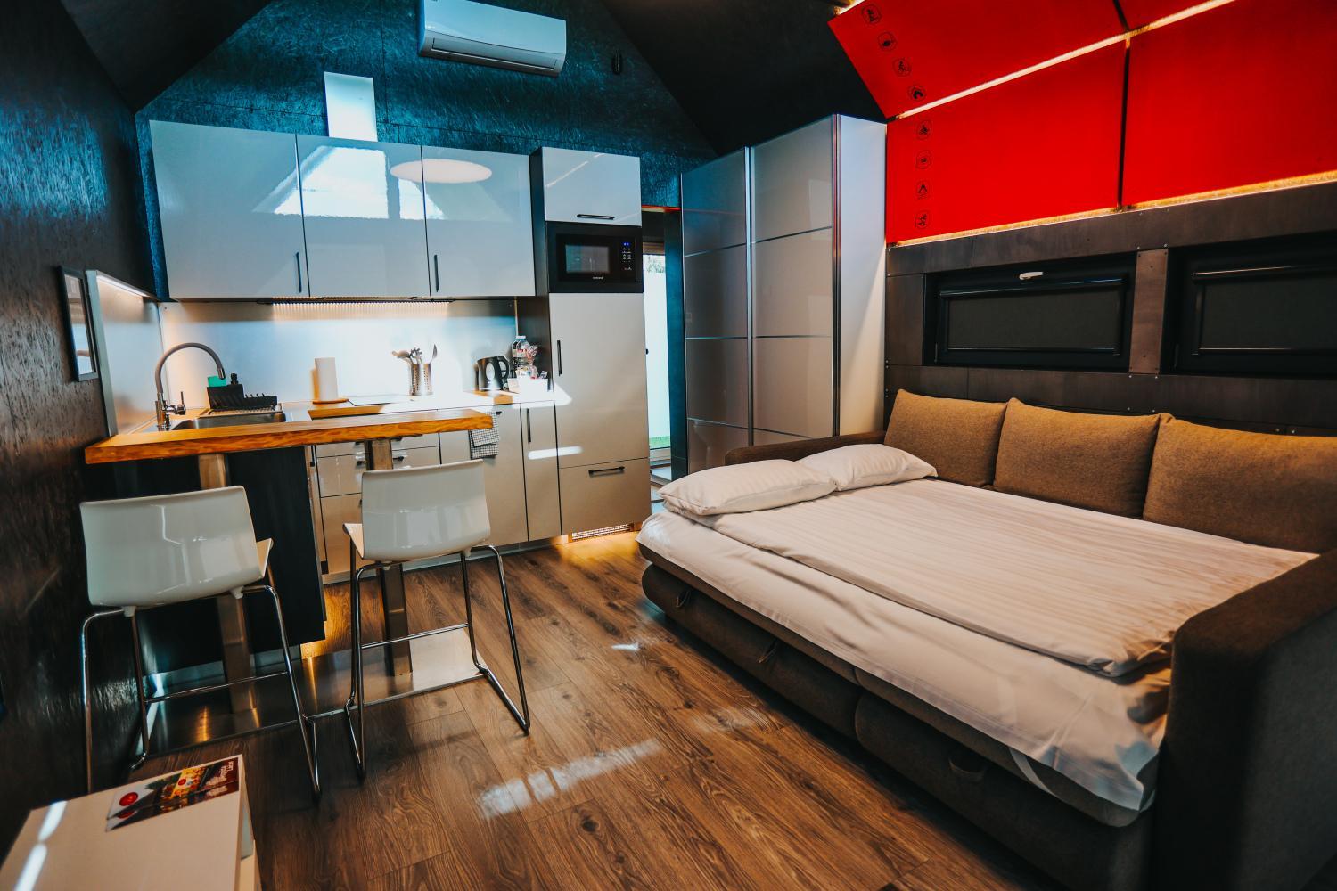 One-Bedroom House - Photo 12