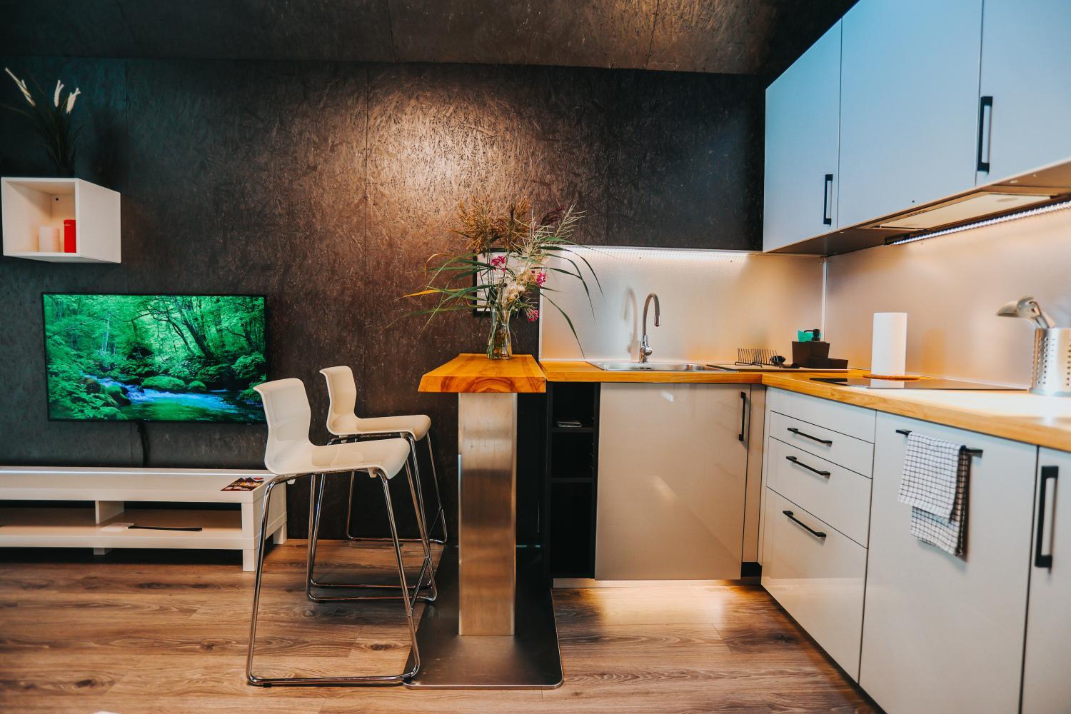 One-Bedroom House - Photo 13