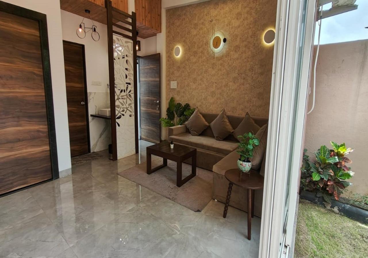 Deluxe King Room - Photo 26