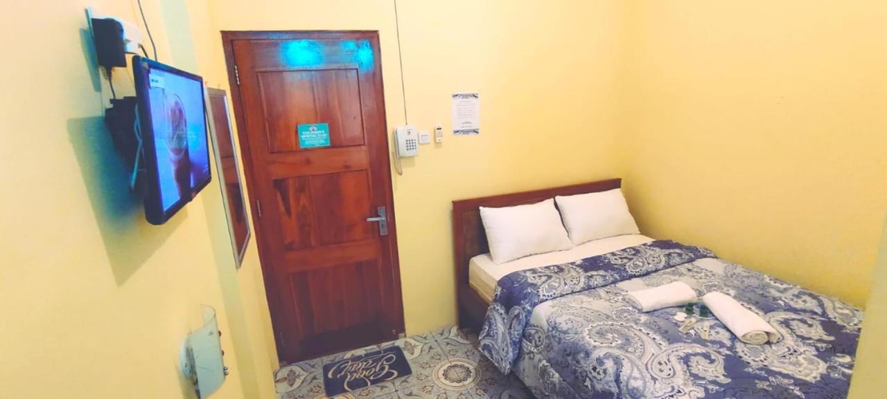 Double Room with Shared Bathroom photo 2