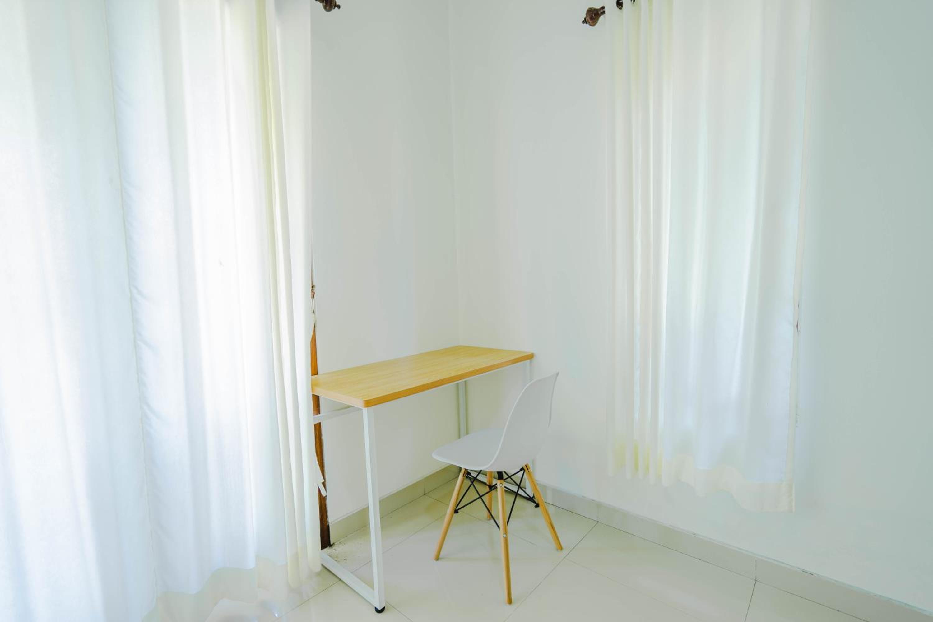 Standard Queen Room - Photo 14