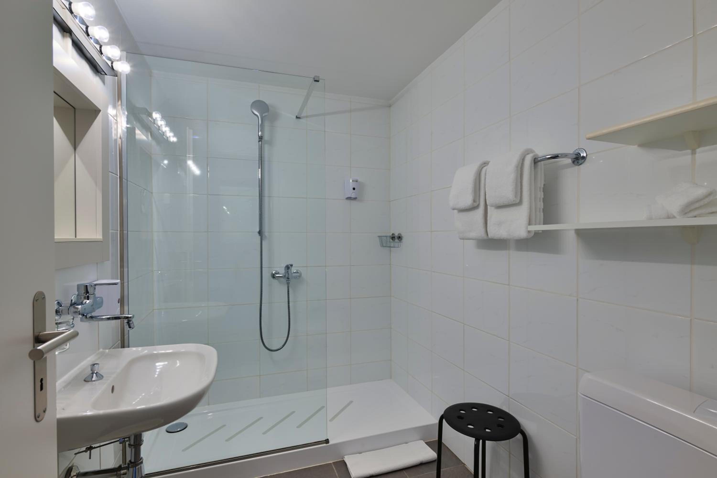 Standard Double Room with Balcony photo 2
