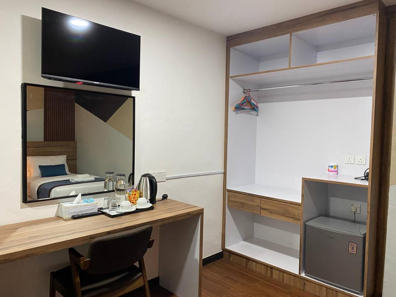 Superior Twin Room - Photo 3