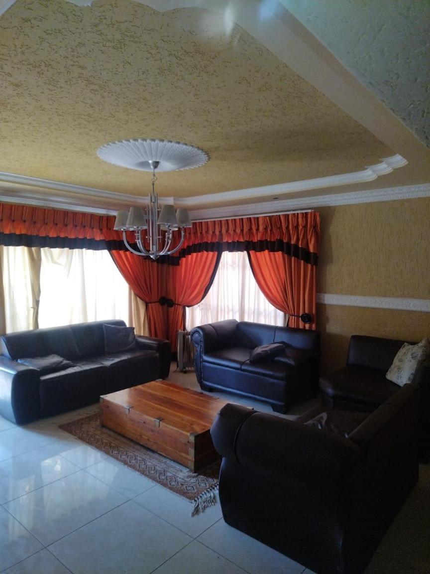 Three-Bedroom House photo 1