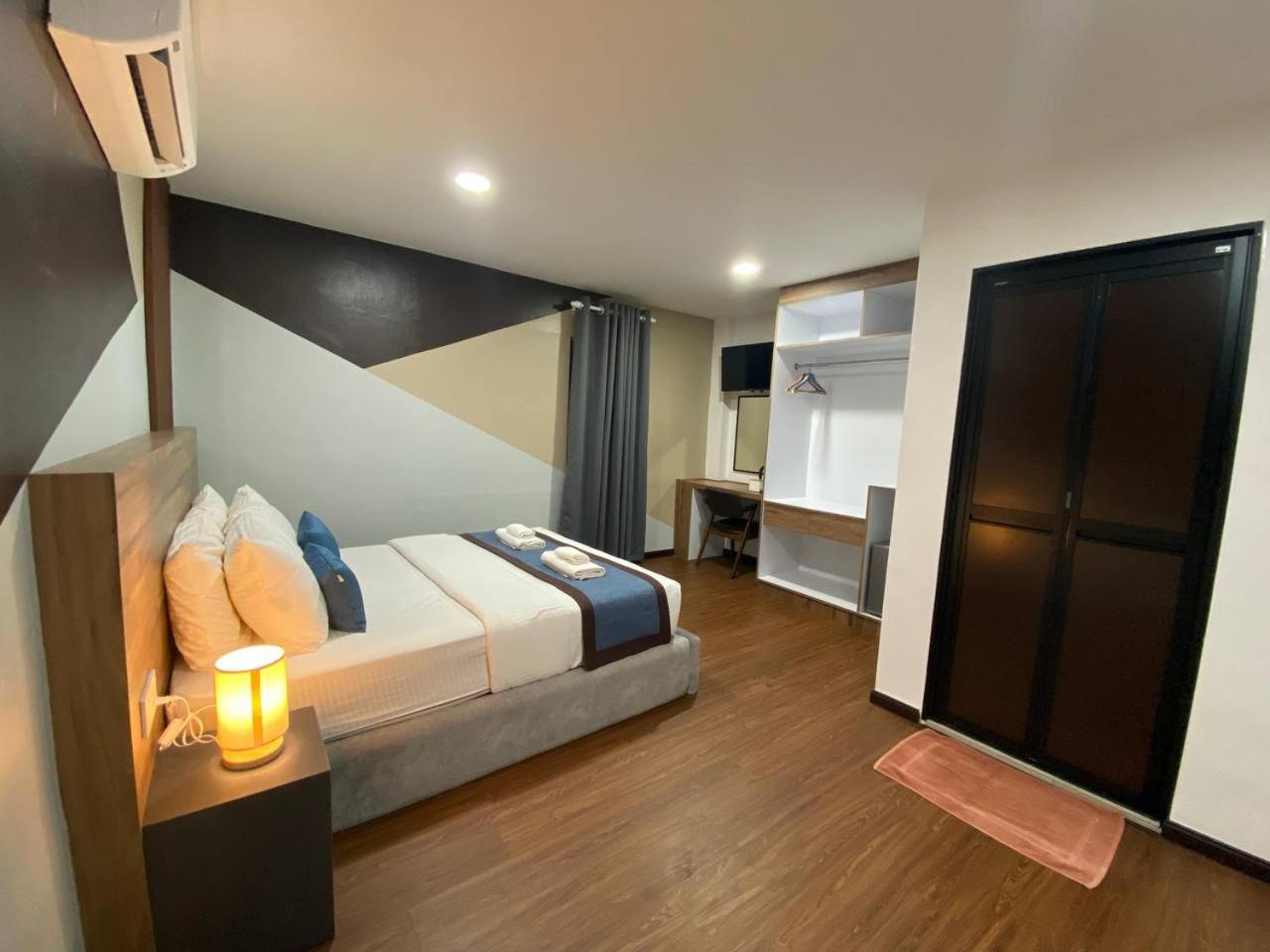 Superior Queen Room - Photo 1