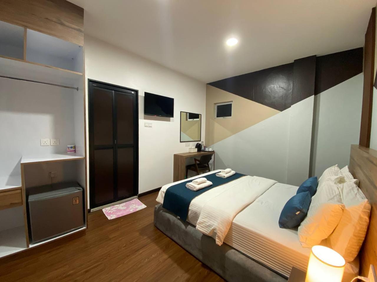 Double Room - Photo 4